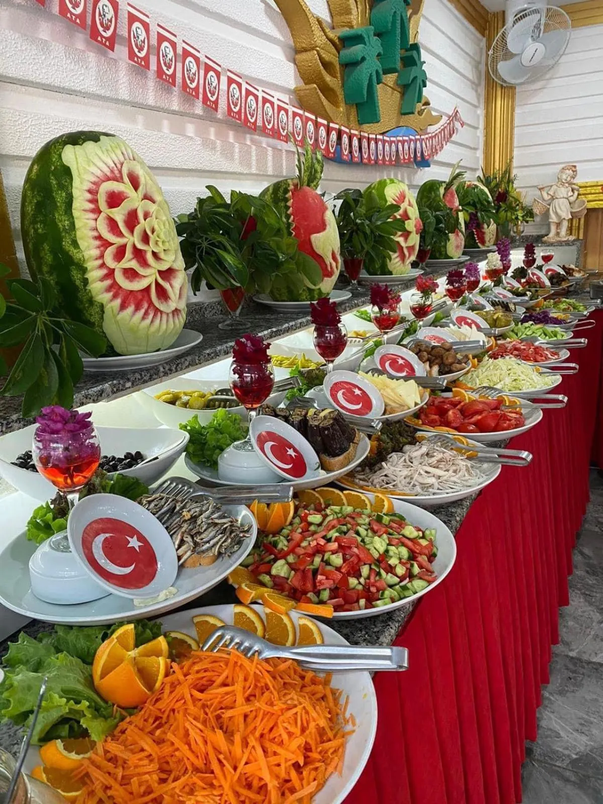 Food and drinks in Side Temple Hotel