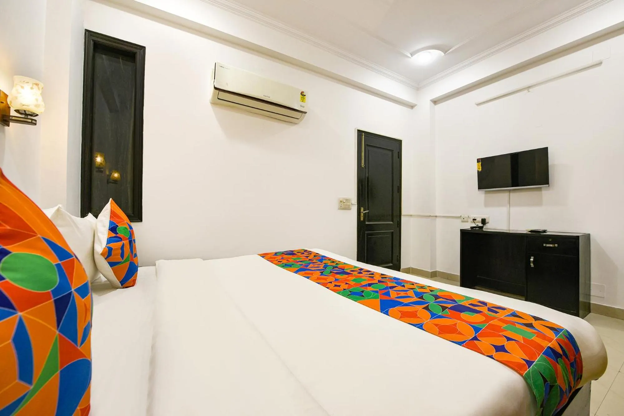 Bedroom, Bed in FabHotel Velvet Suites Near Millennium City Centre Gurugram