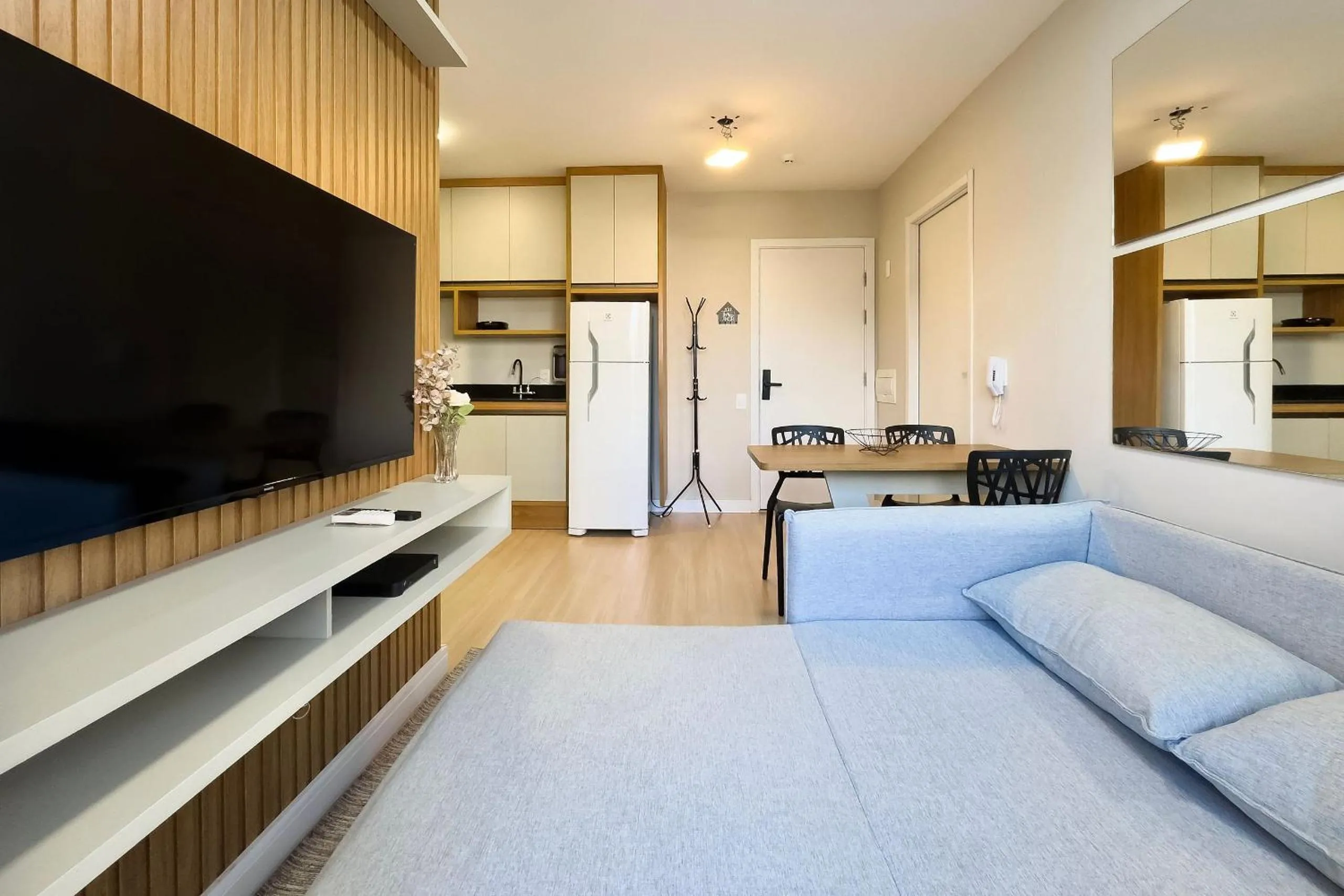 Living room in Composite Moema