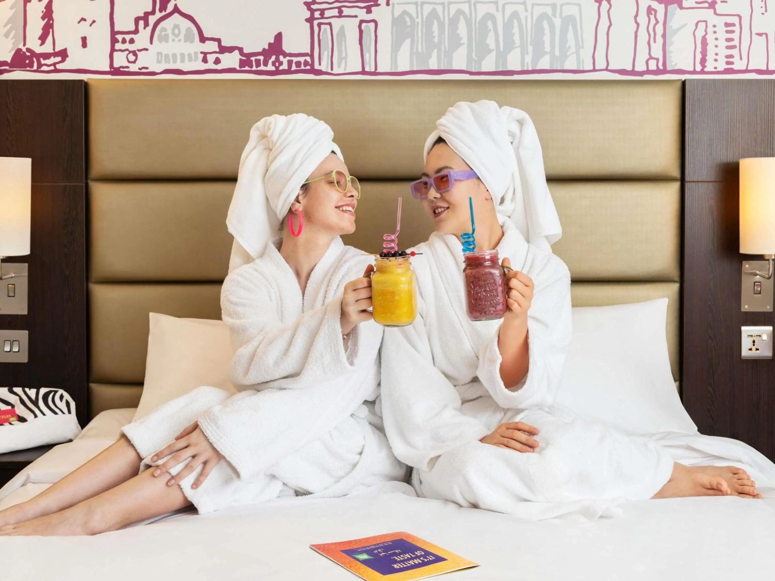 Bedroom, Bed in ibis Styles Sharjah