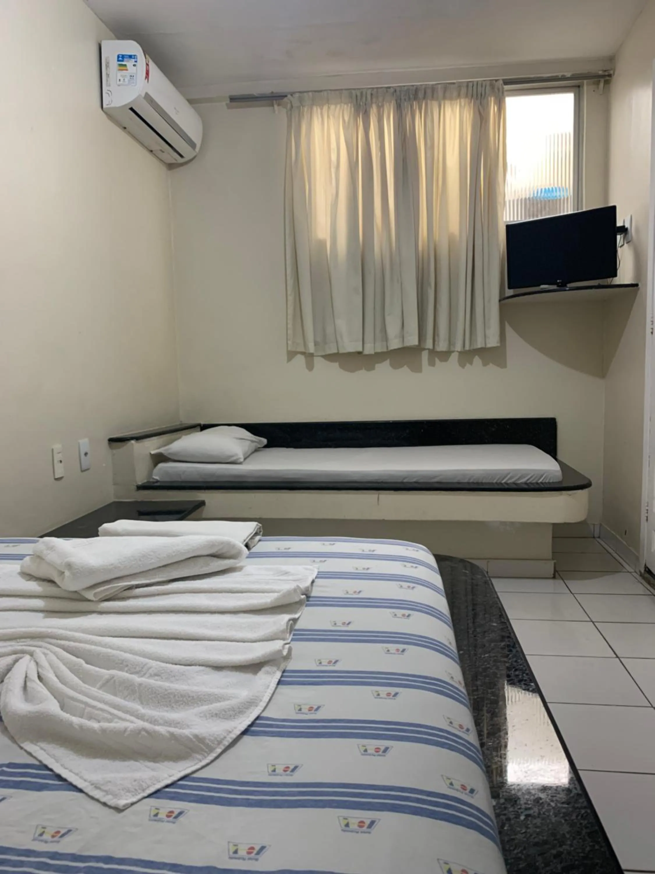 Luxury Triple Room in Hotel Piramide St. Antonio de Jesus