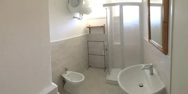 Bathroom in Apartments Via Dei Platani