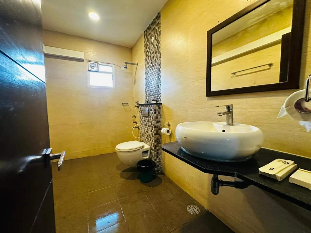 BNGV Grandeur Hotel & Banquets