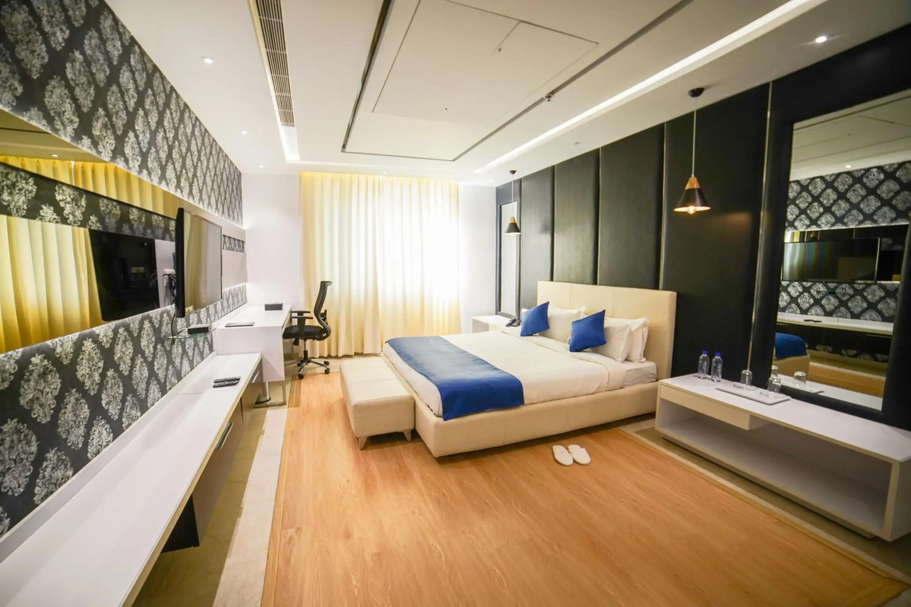 Deluxe Double Room with Balcony in BNGV Grandeur Hotel & Banquets Deluxe Double Room with Balcony in BNGV Grandeur Hotel & Banquets