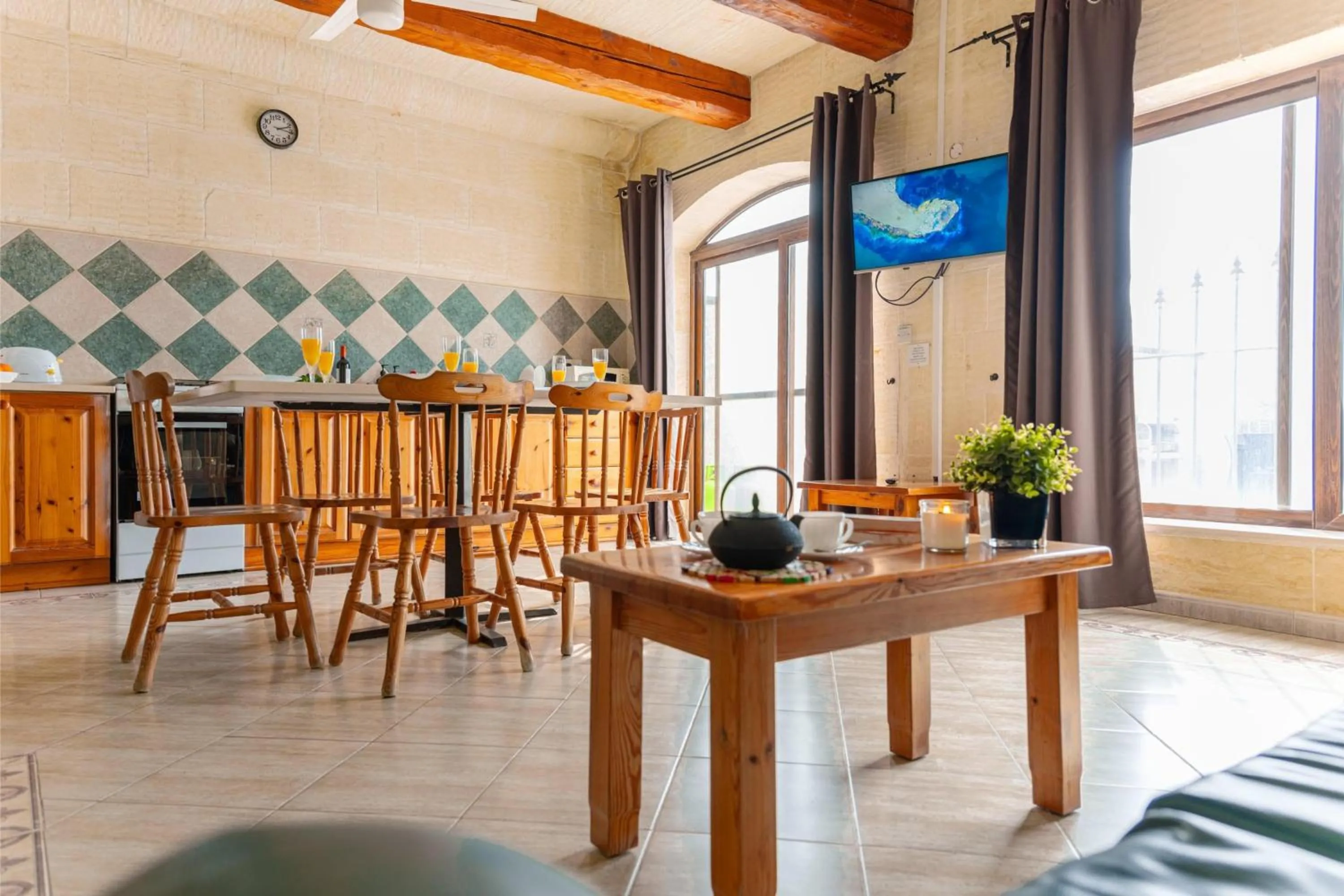 Ta Dora Sleeps 6 with Private Pool