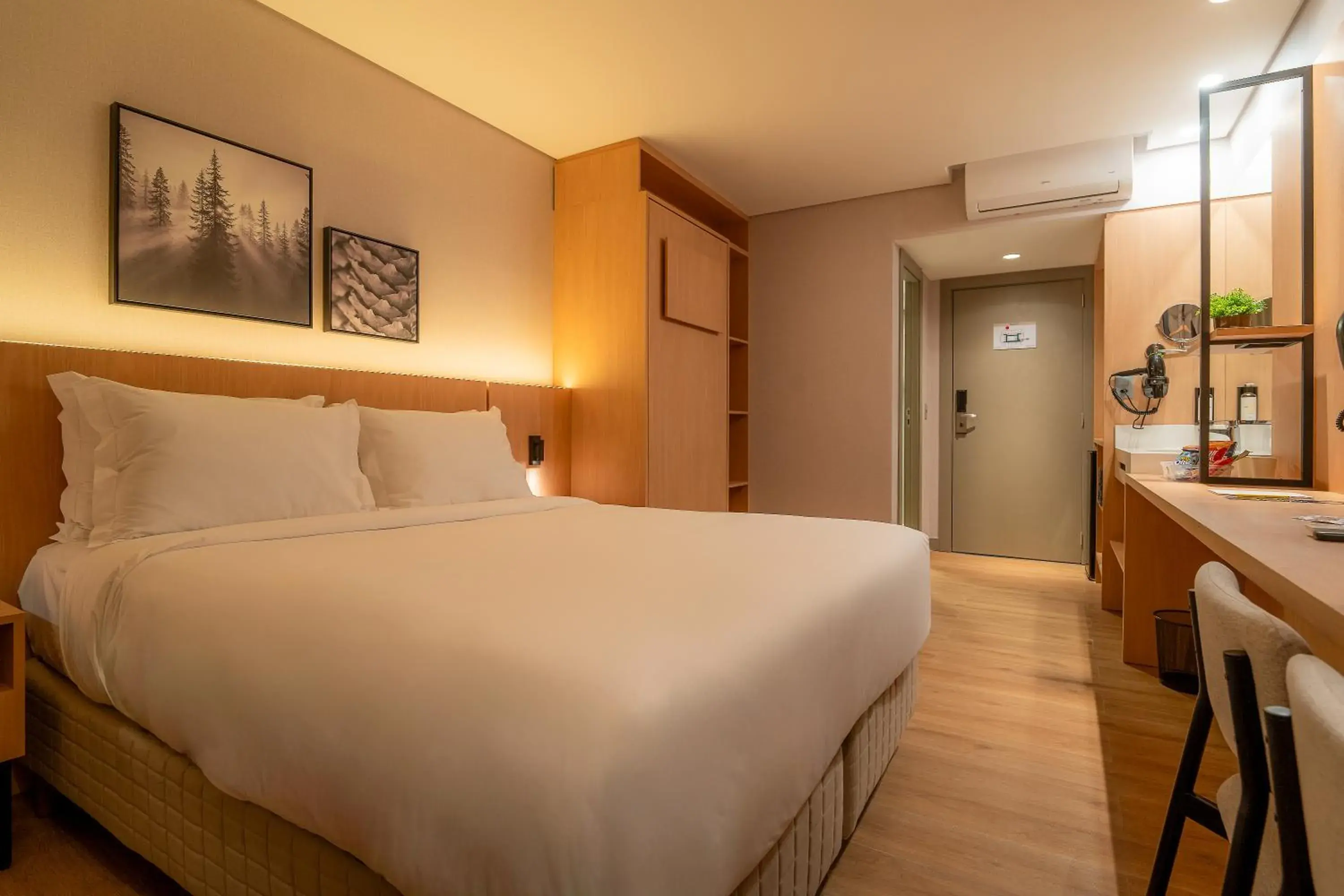 Bedroom, Bed in Golden Tulip Canela OFICIAL Bedroom, Bed in Golden Tulip Canela OFICIAL