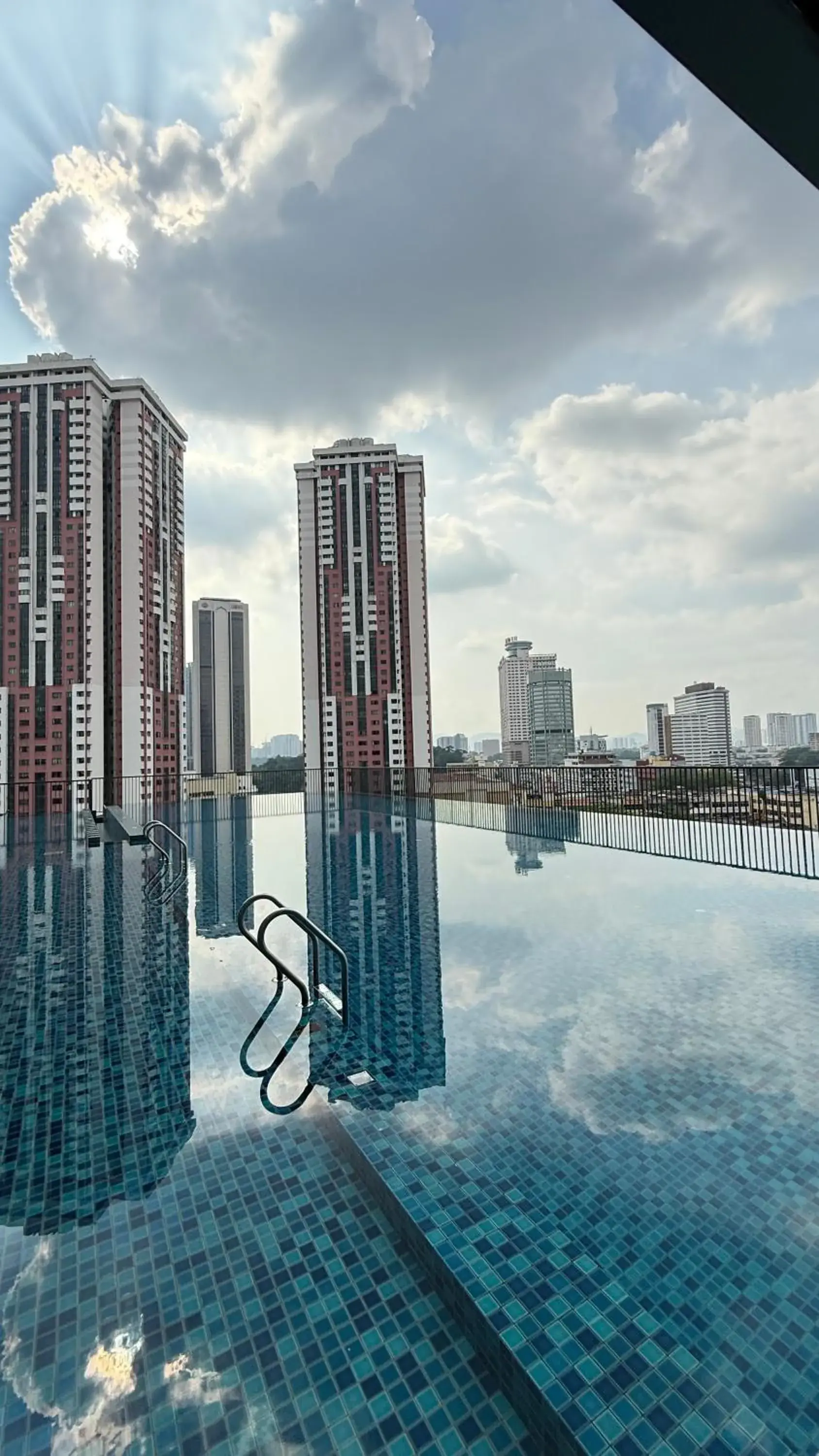 Swimming pool in Chambers Serviced Suites Kuala Lumpur Swimming pool in Chambers Serviced Suites Kuala Lumpur