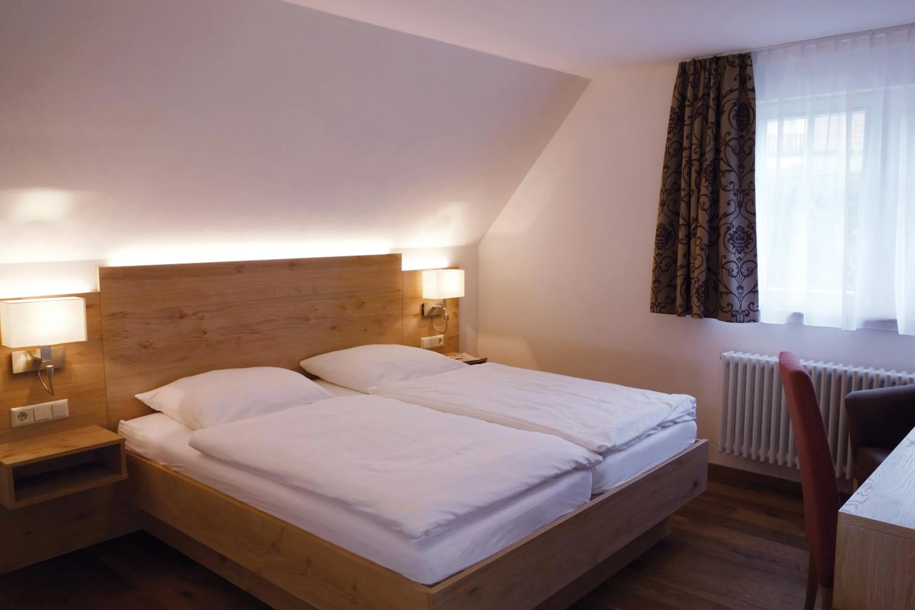 Bed in Landgasthof zum Adler
