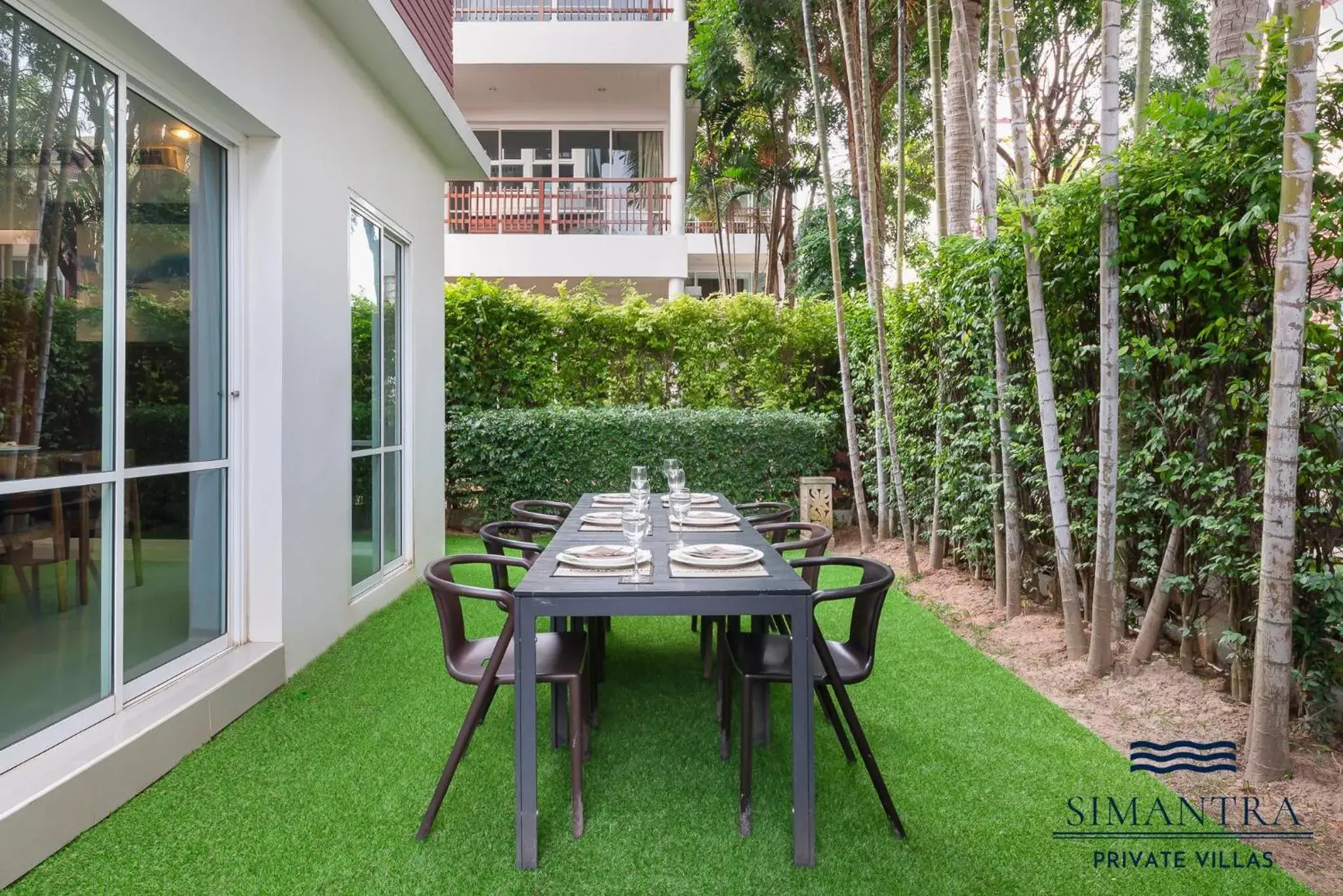 Restaurant/places to eat in Simantra Private Villas Restaurant/places to eat in Simantra Private Villas