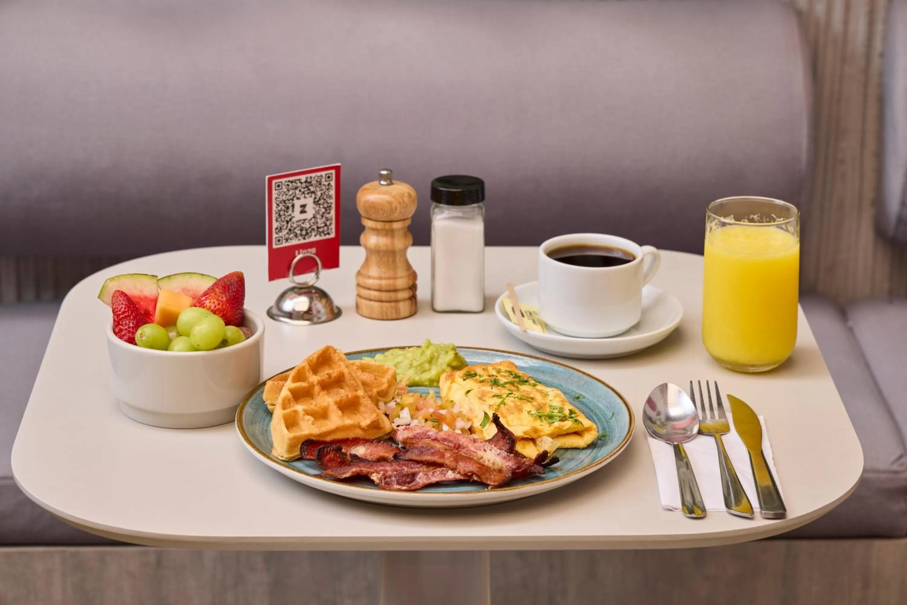 Food and drinks in Hunters Hotel by Jalo