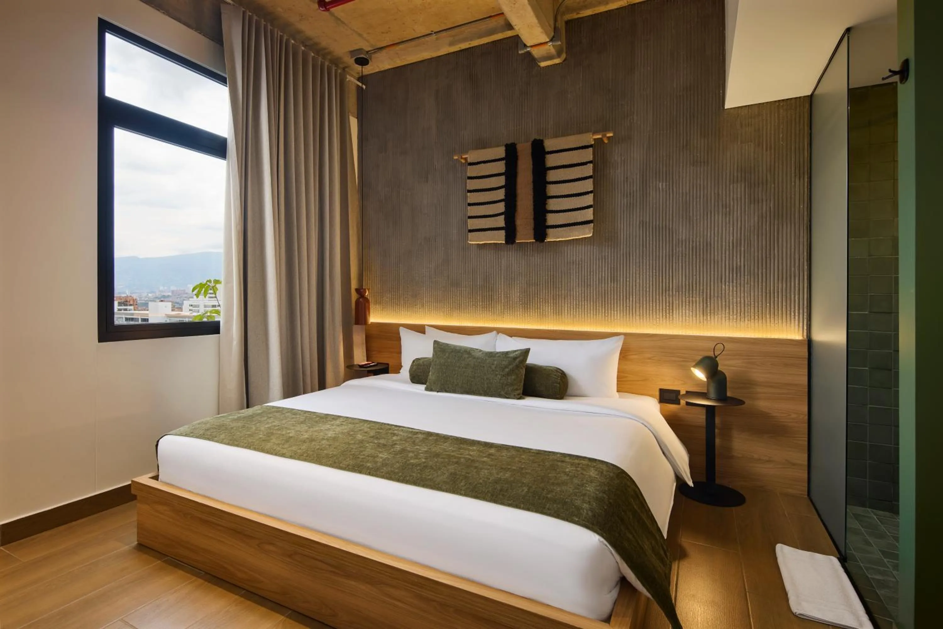 Bed in Hunters Hotel by Jalo