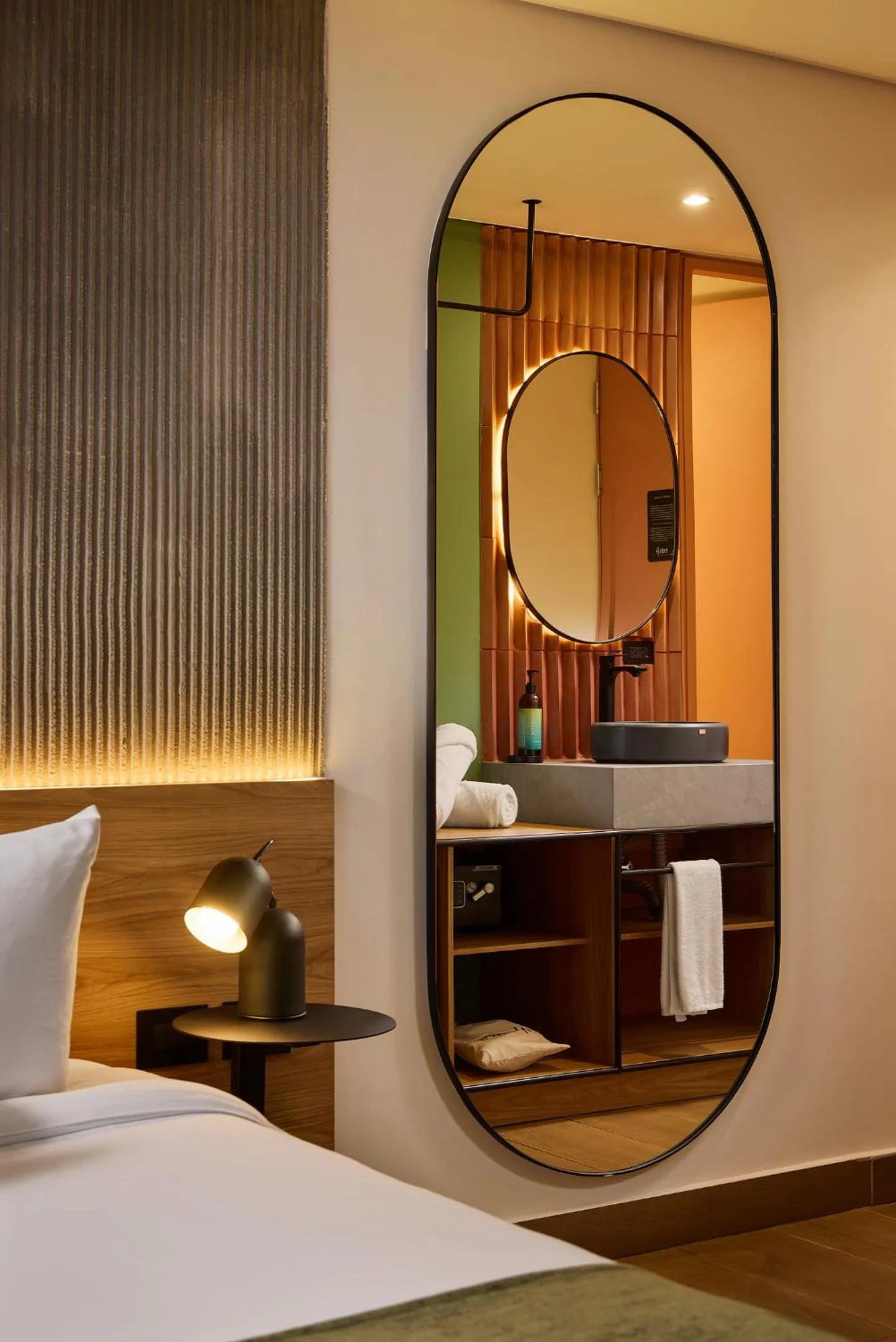 Bedroom, Bed in Hunters Hotel by Jalo