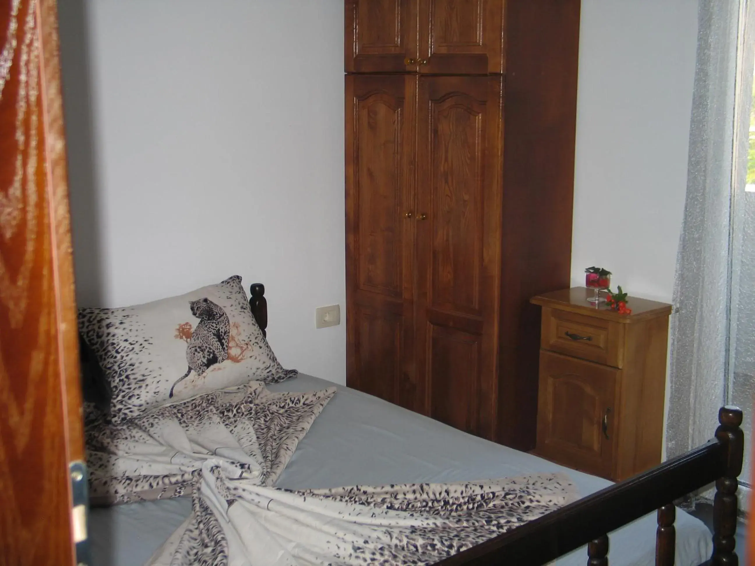 Quintuple Room with Balcony in Guest House Dena Quintuple Room with Balcony in Guest House Dena