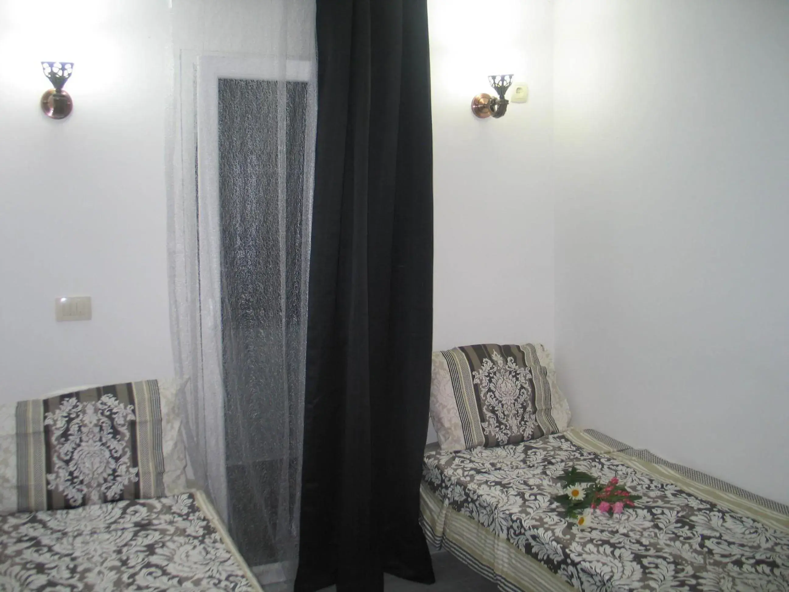 Twin Room with Balcony - single occupancy in Guest House Dena Twin Room with Balcony - single occupancy in Guest House Dena