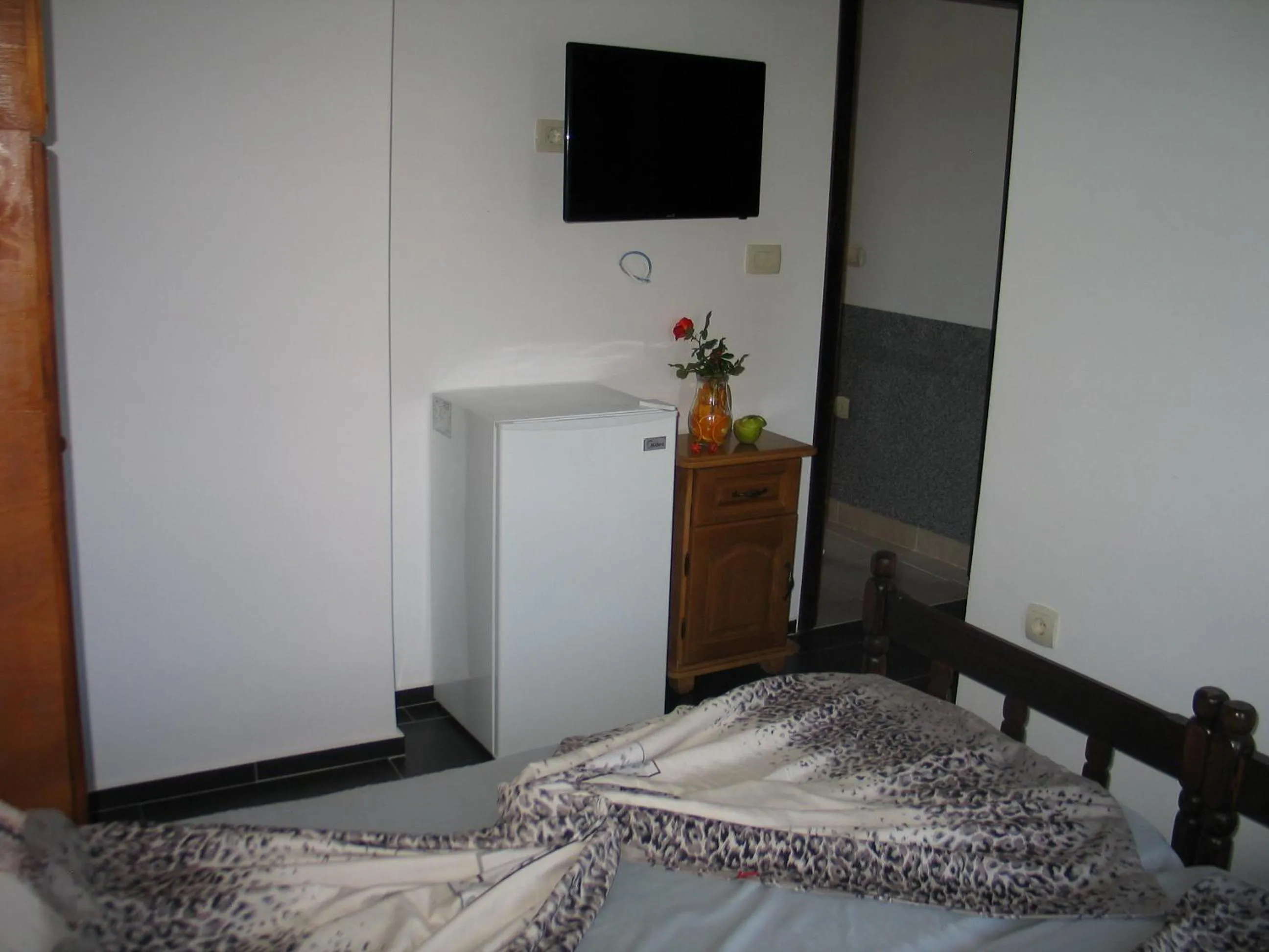 Quintuple Room with Balcony  in Guest House Dena