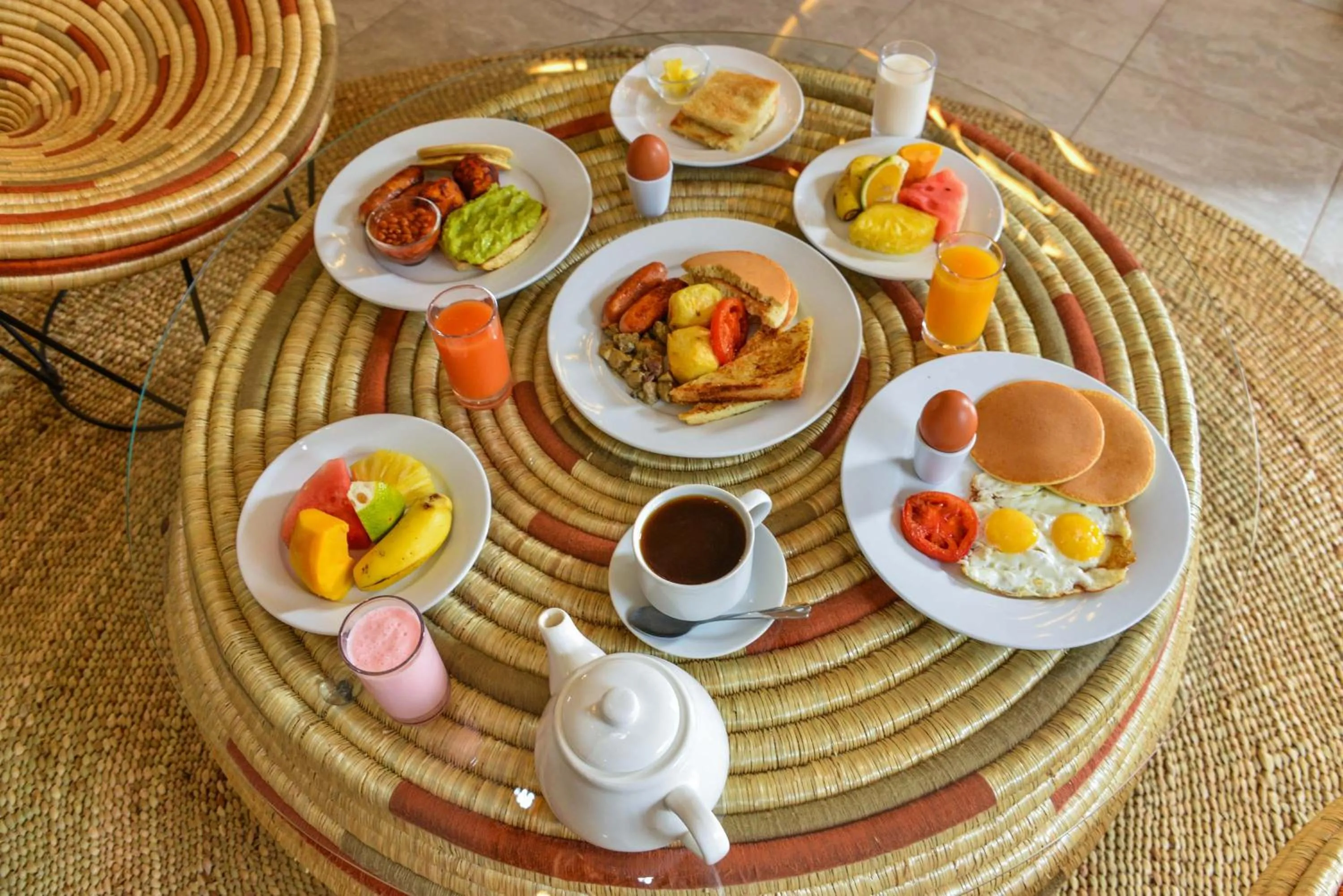 Breakfast in Aqueduct 1359 Hotel Apartments