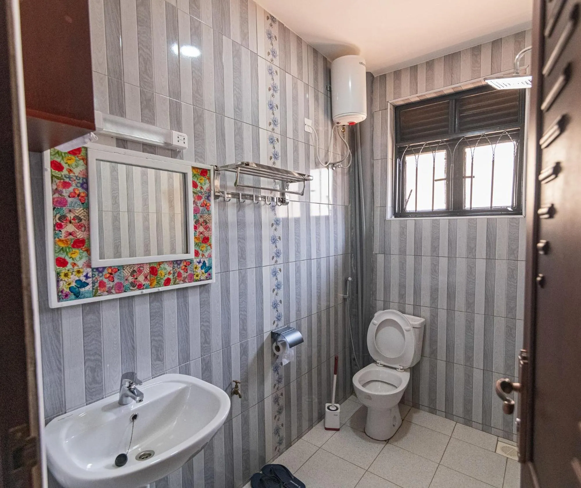 Toilet in Aqueduct 1359 Hotel Apartments