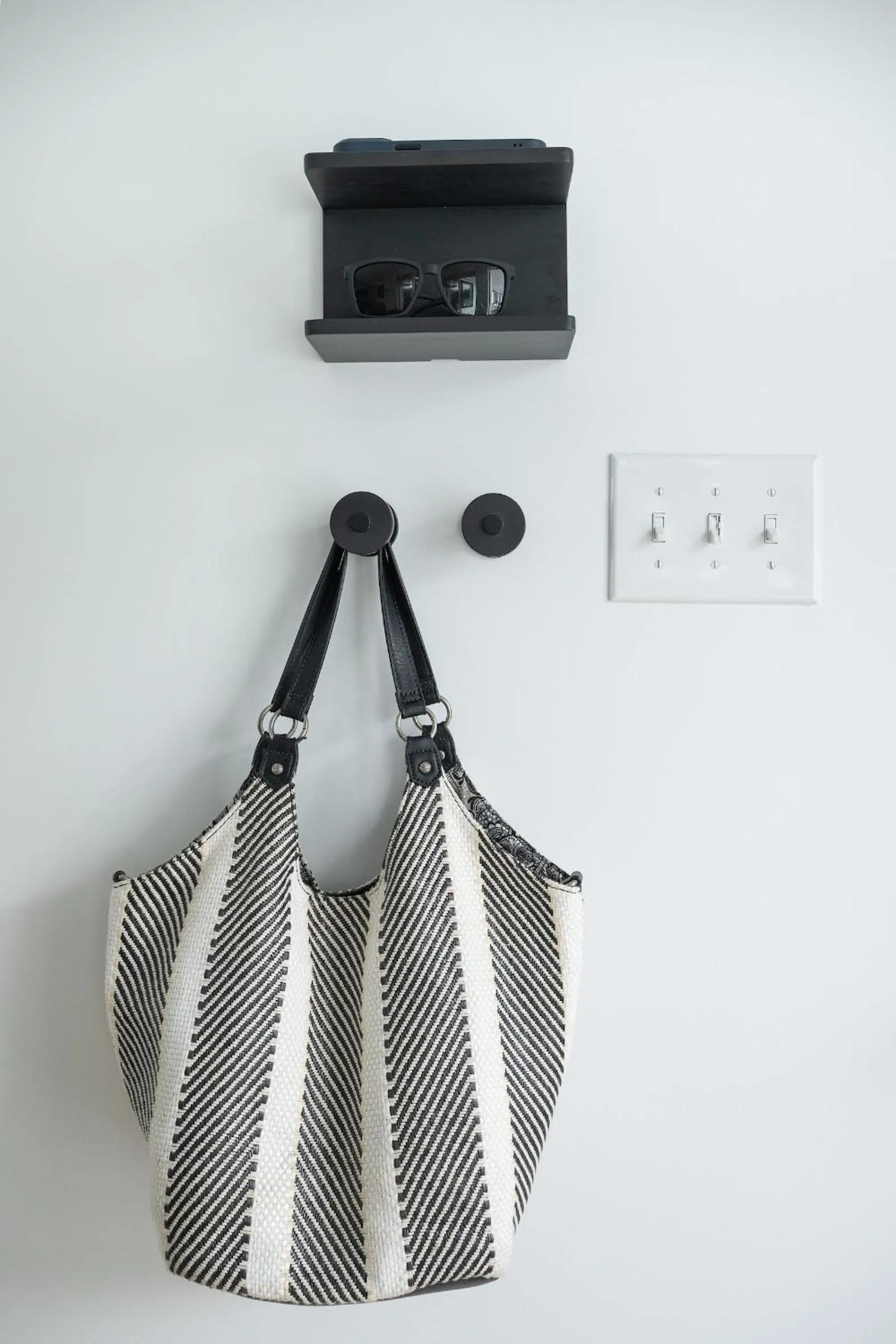 Decorative detail in The Waypoint