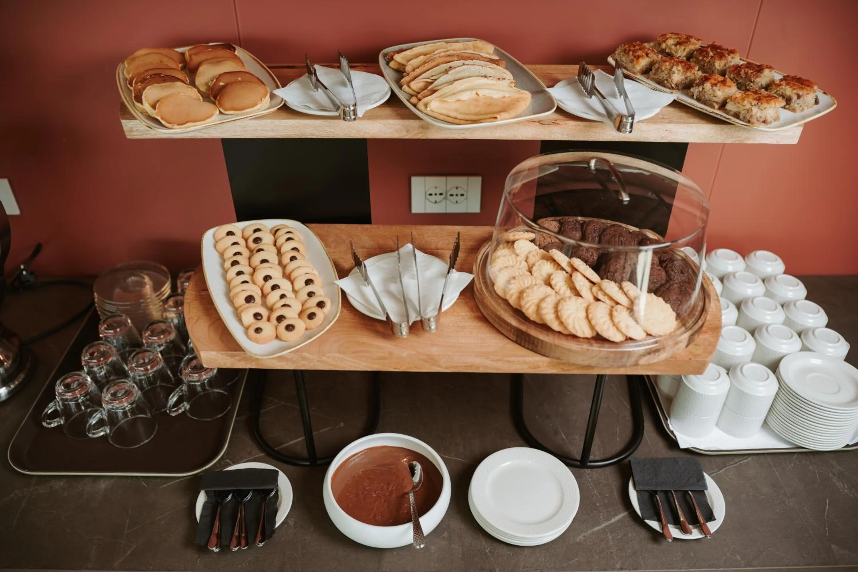 Food and drinks in Magnus Hotel & SPA