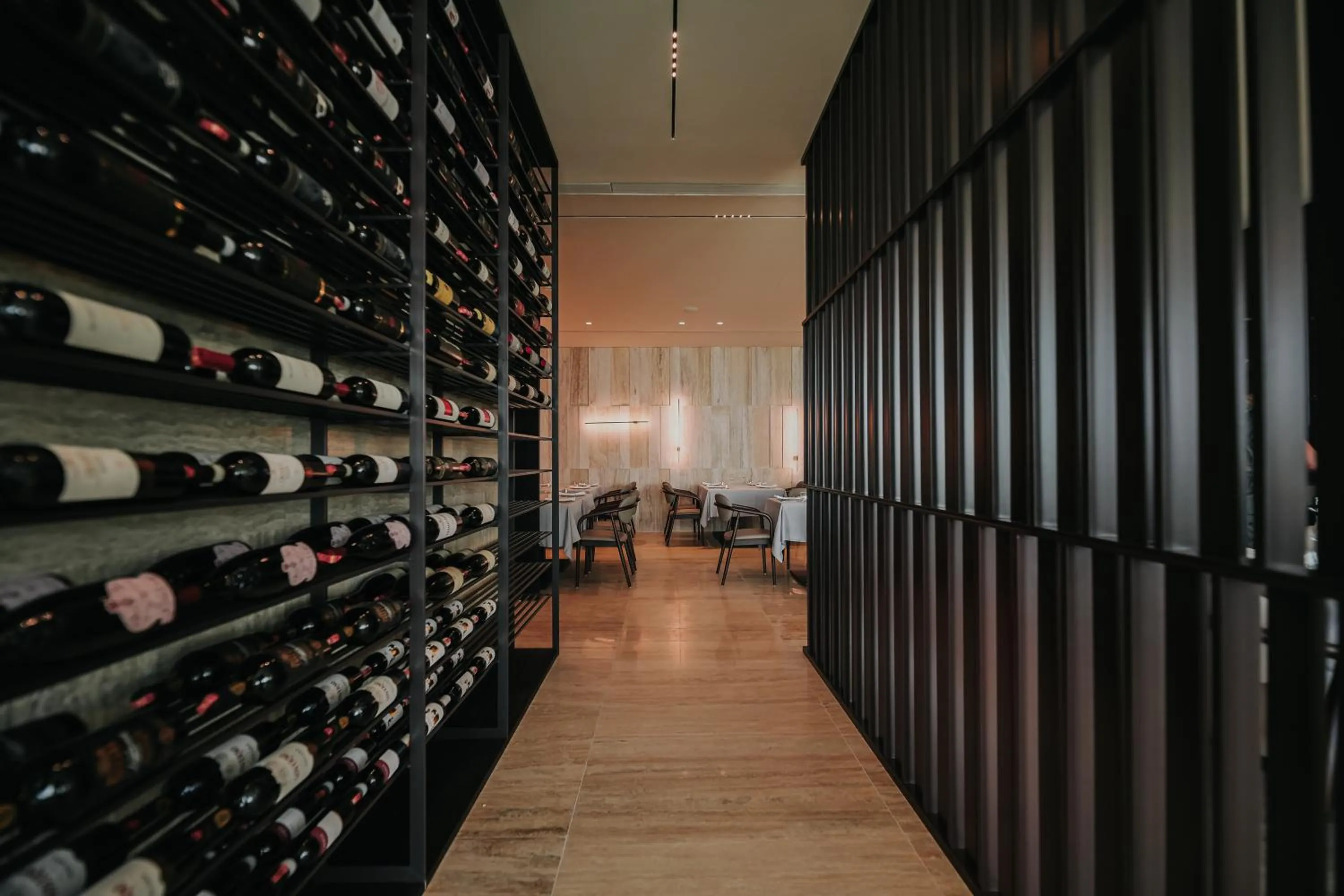 Restaurant/places to eat in Magnus Hotel & SPA