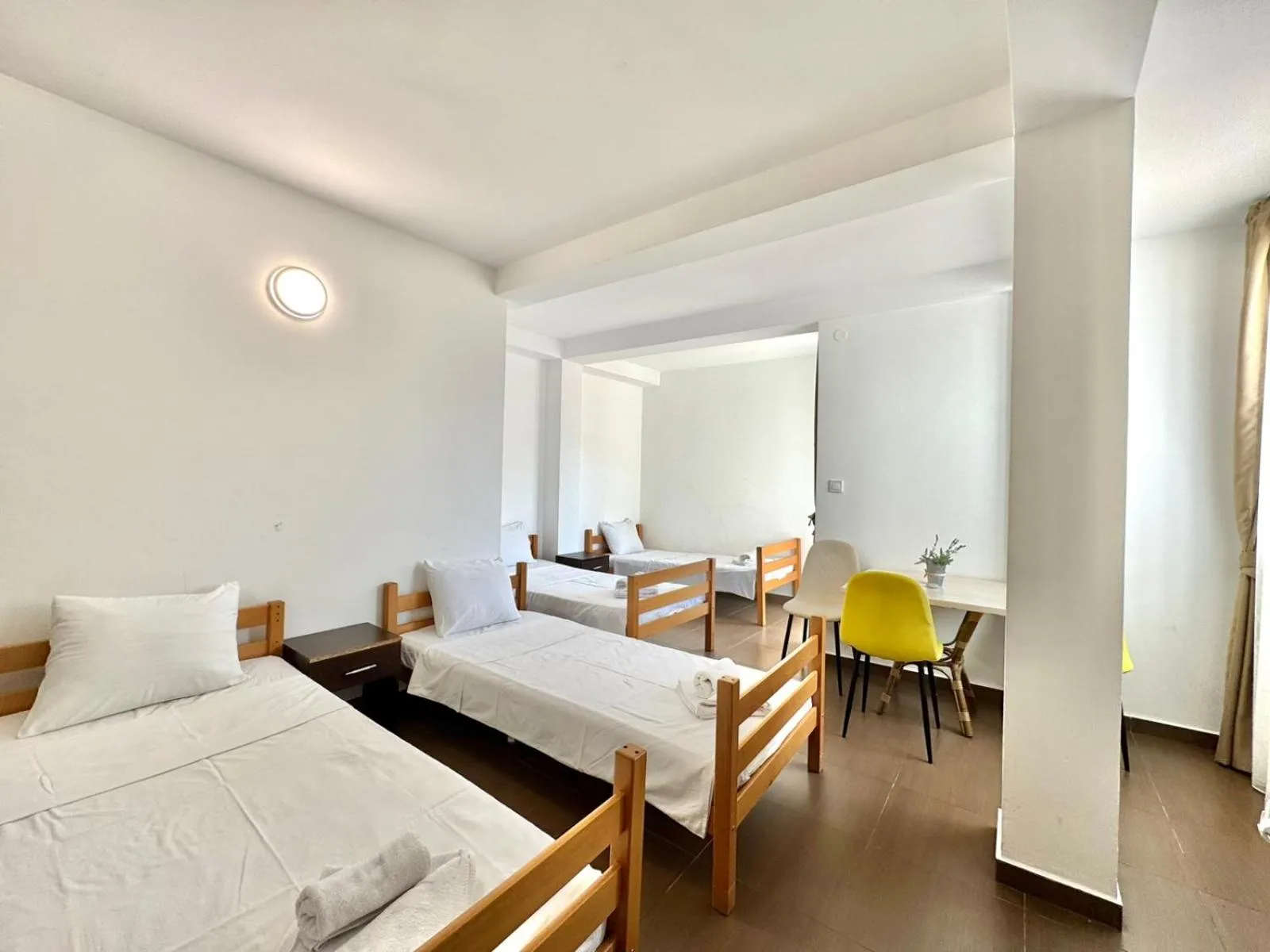 Bed in Hotel Lobo Budva