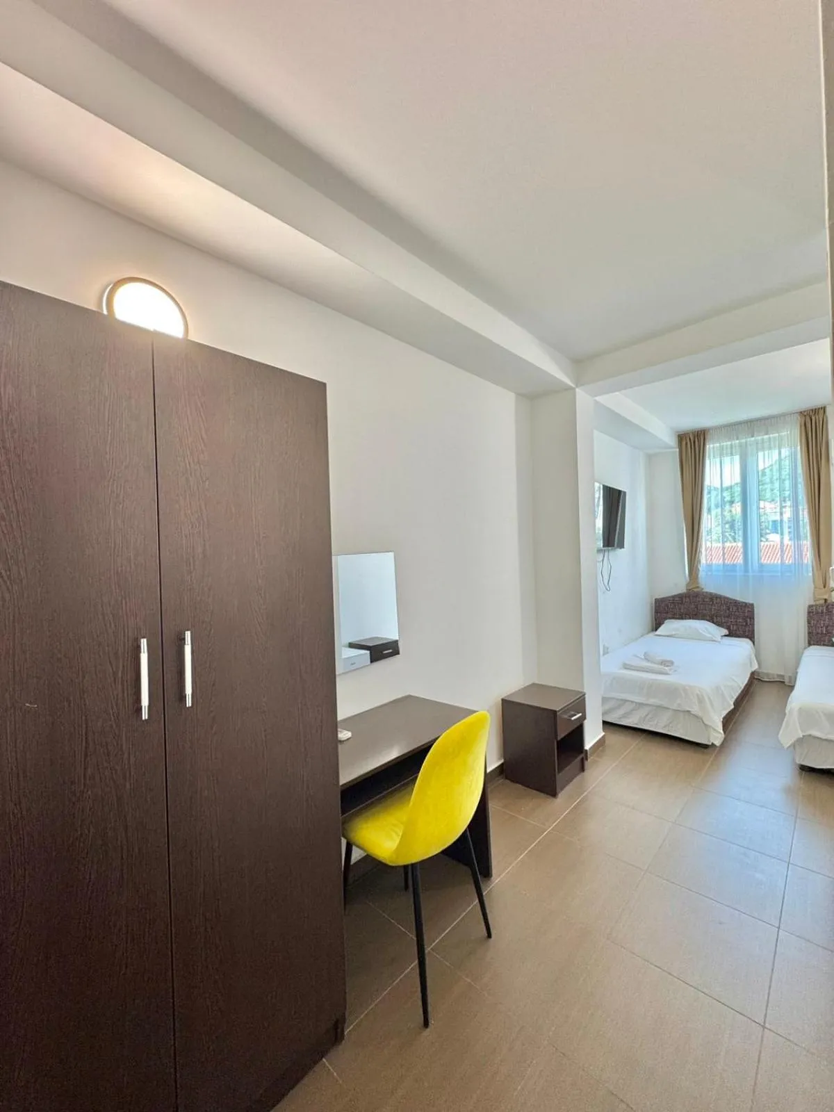 Bed in Hotel Lobo Budva