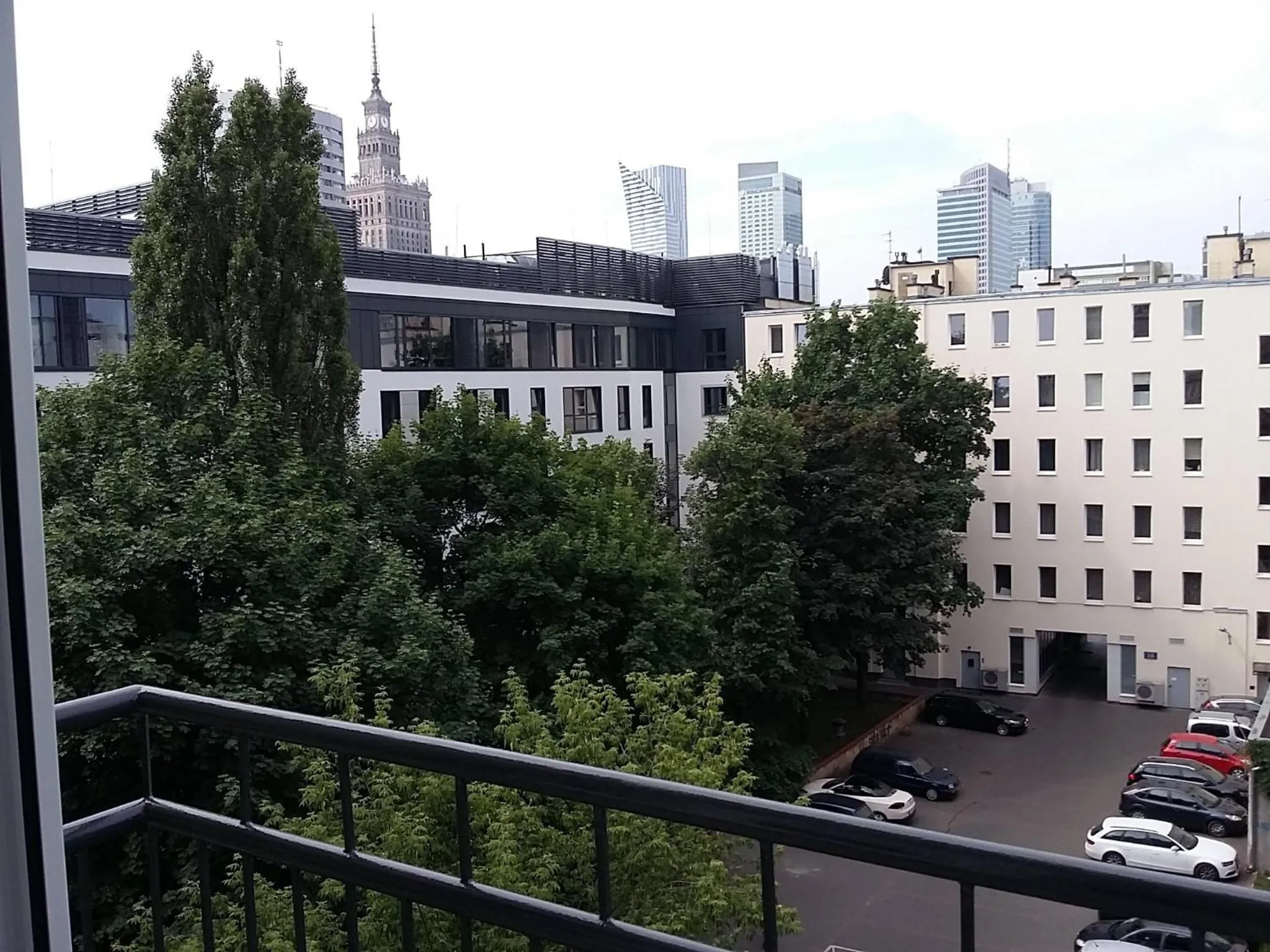Day in Warsaw Kredytowa Apartment