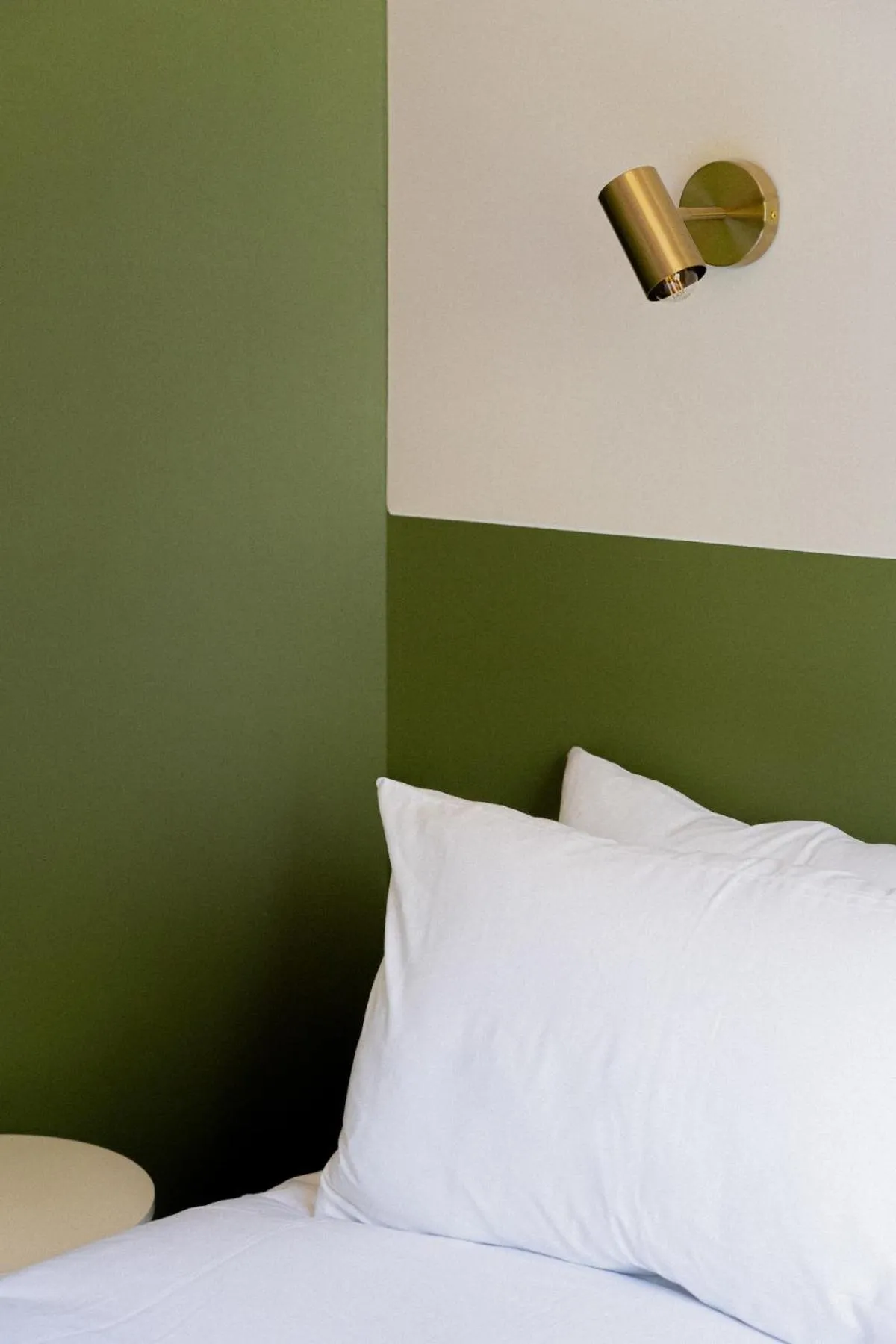 Bed in Hotel Bleu Soleil