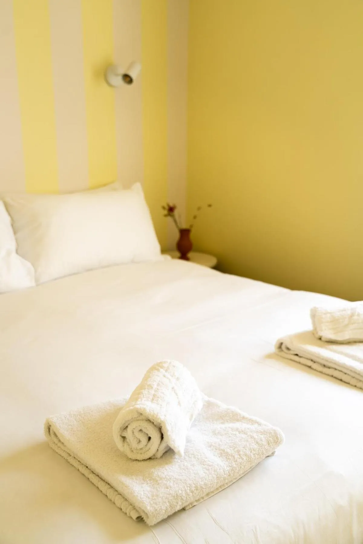 Bed in Hotel Bleu Soleil