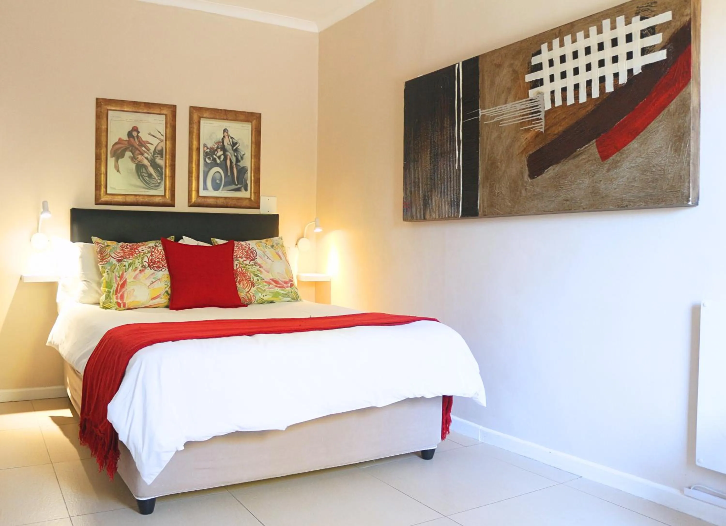 Bed in Tyger Classique Self-Catering Cape Town, Tyger Valley