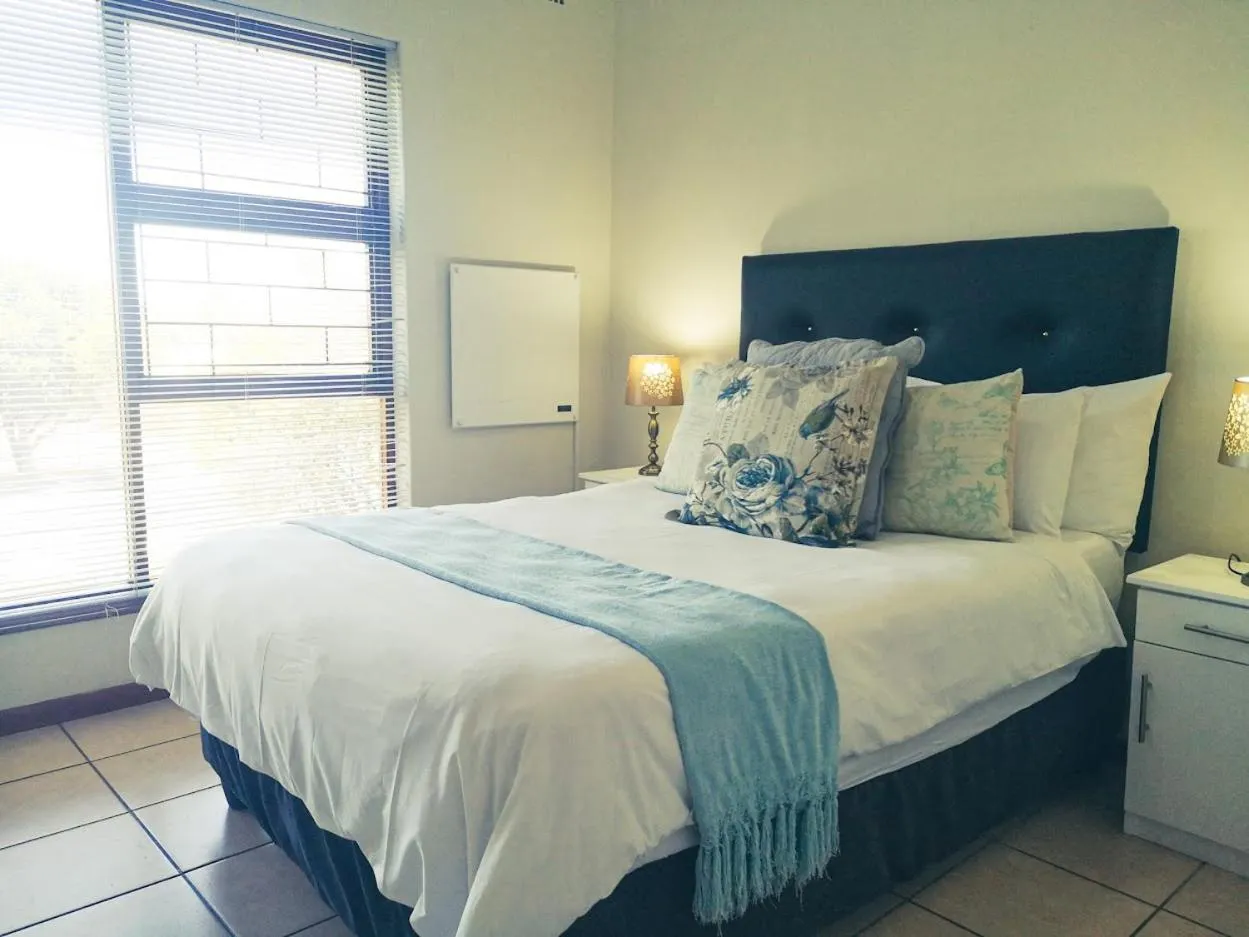 Bedroom, Bed in Tyger Classique Self-Catering Cape Town, Tyger Valley