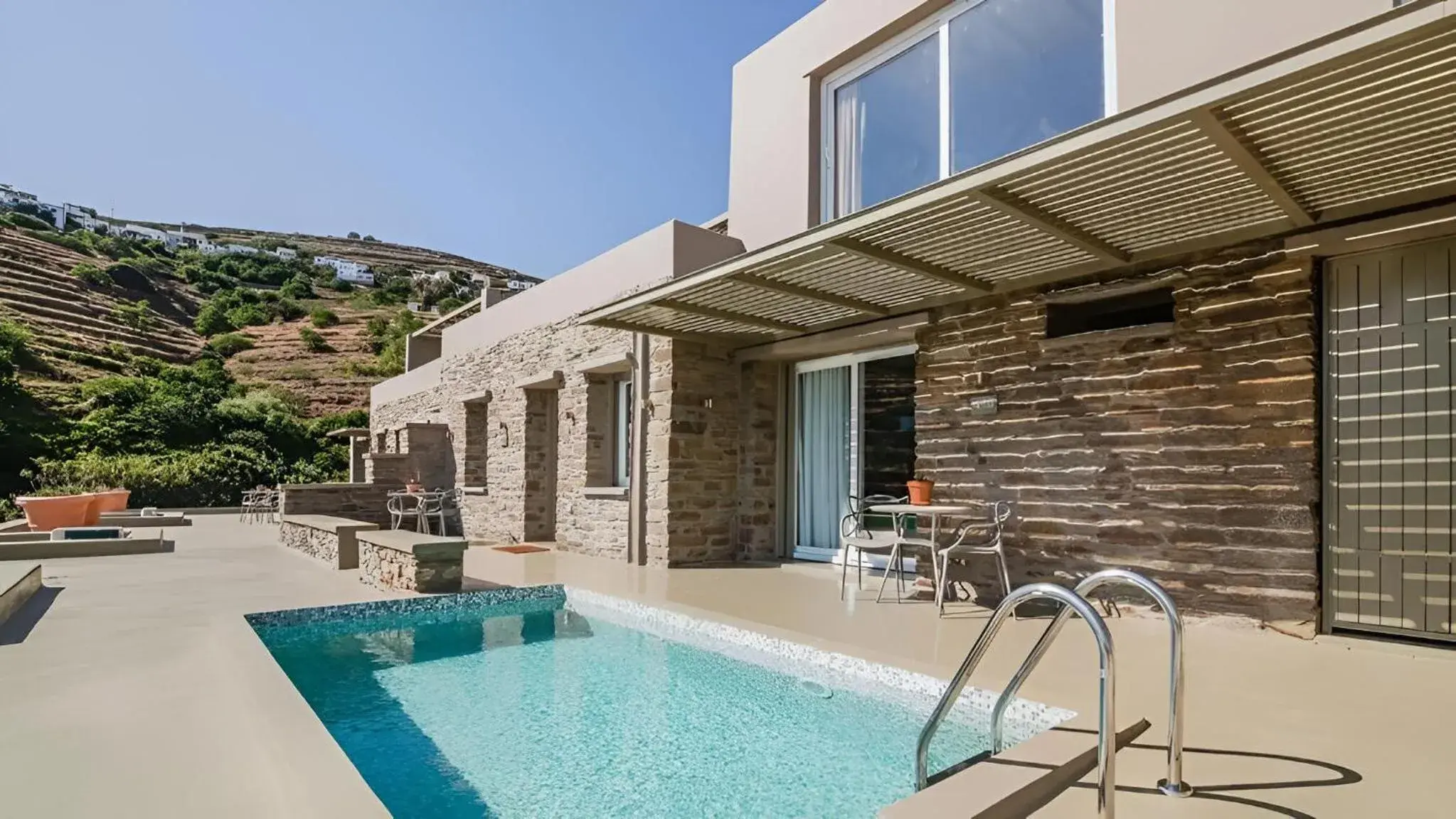 Swimming pool in Aeolis Tinos Suites Swimming pool in Aeolis Tinos Suites