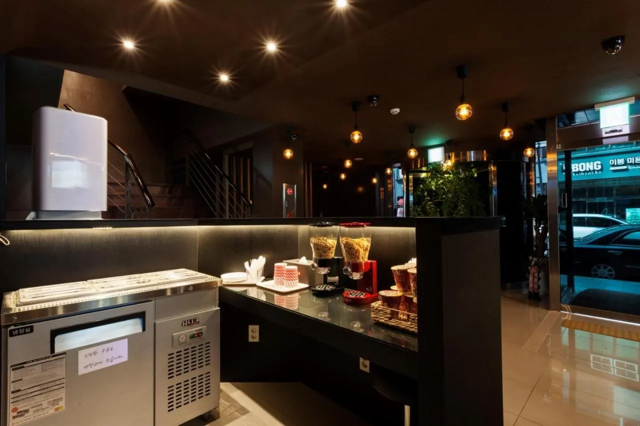 Restaurant/places to eat in Incheon Seven Hotel