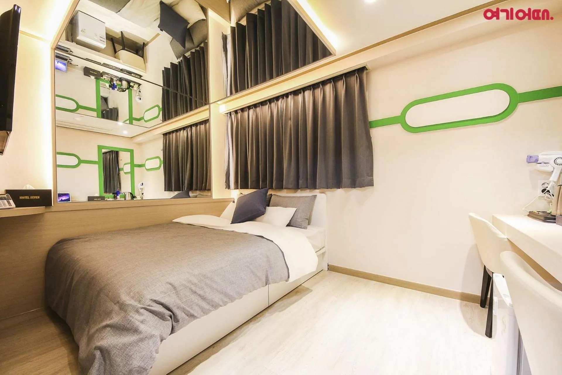 Bed in Incheon Seven Hotel