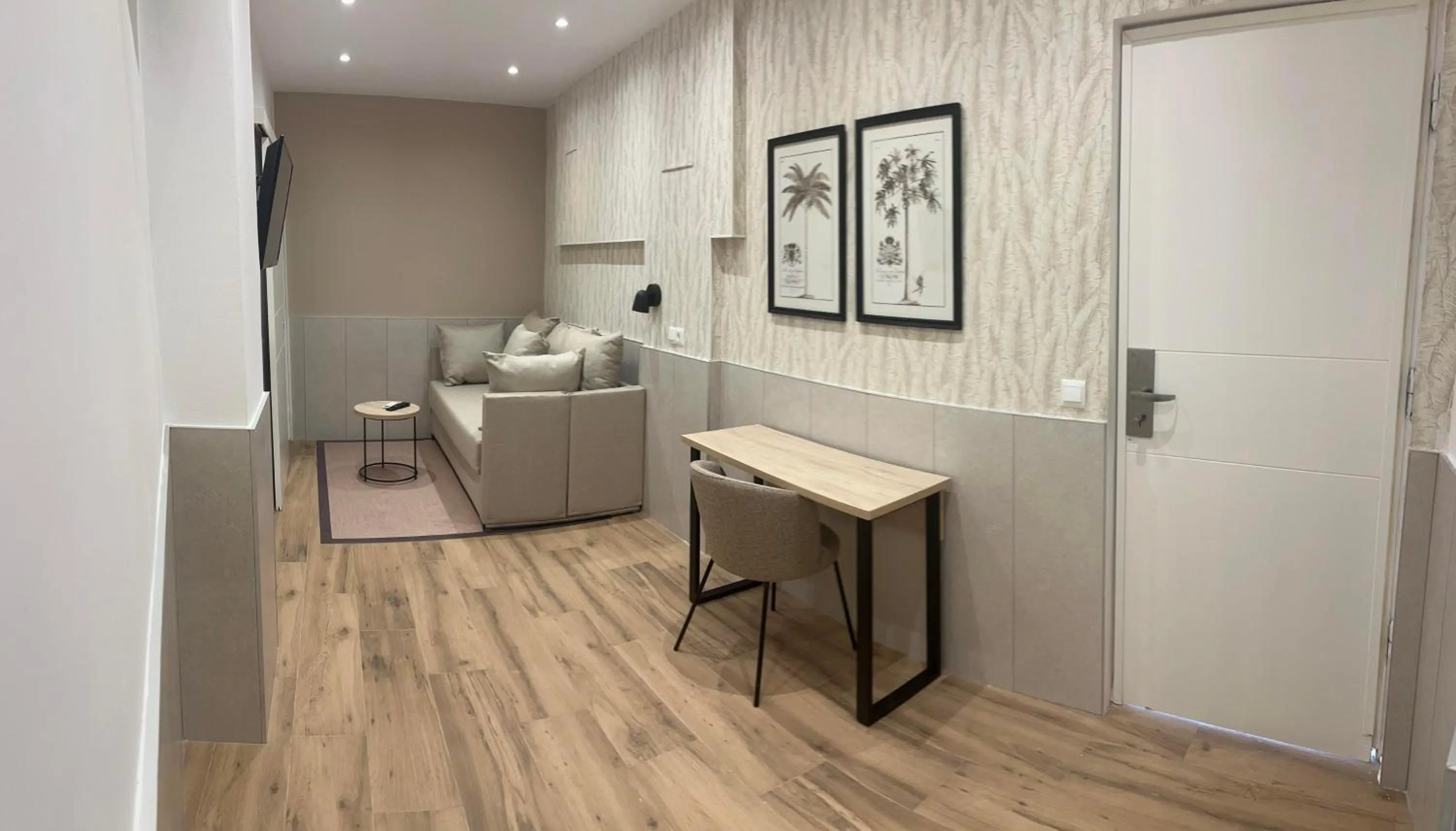 Seating area in Hotel Zen Airport