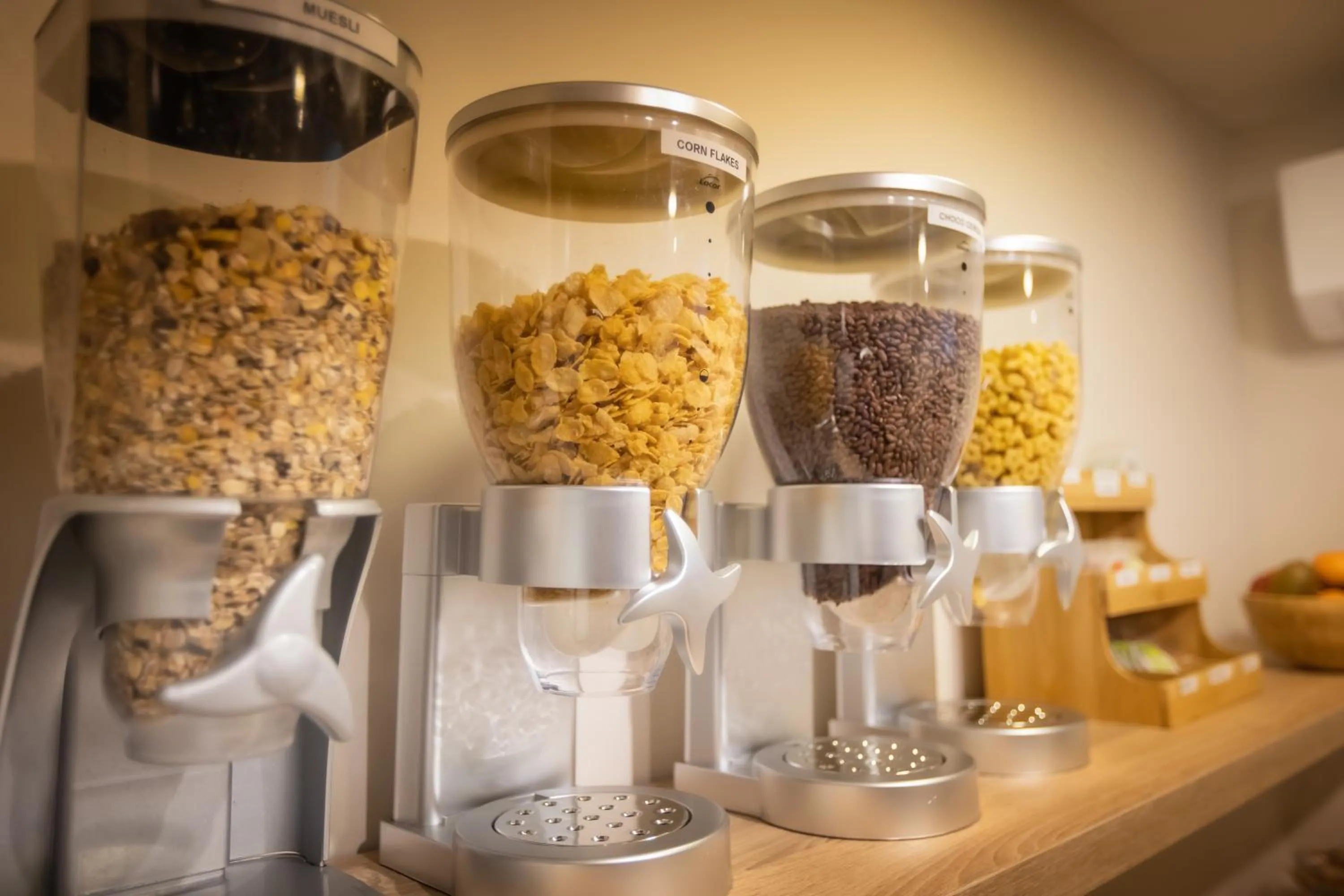 Food and drinks in Hotel Zen Airport