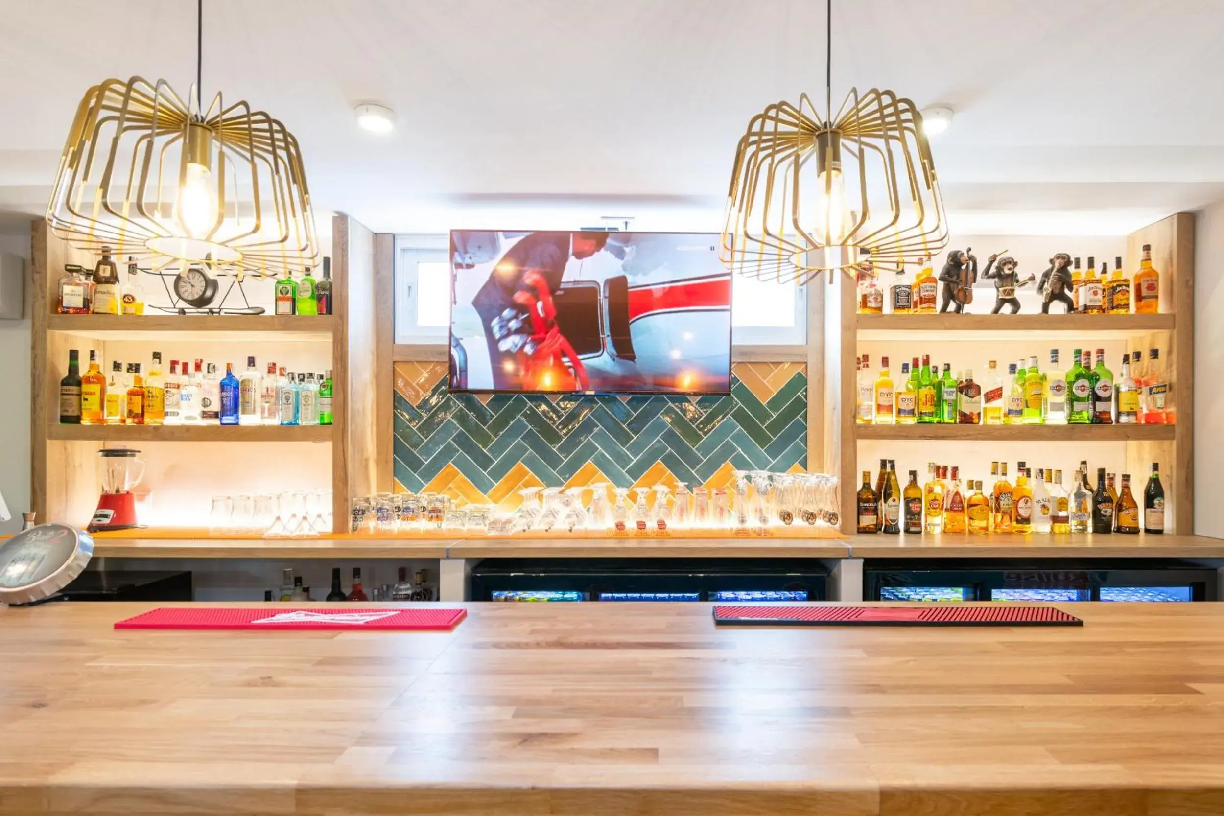 Restaurant/places to eat in Hotel Zen Airport Restaurant/places to eat in Hotel Zen Airport