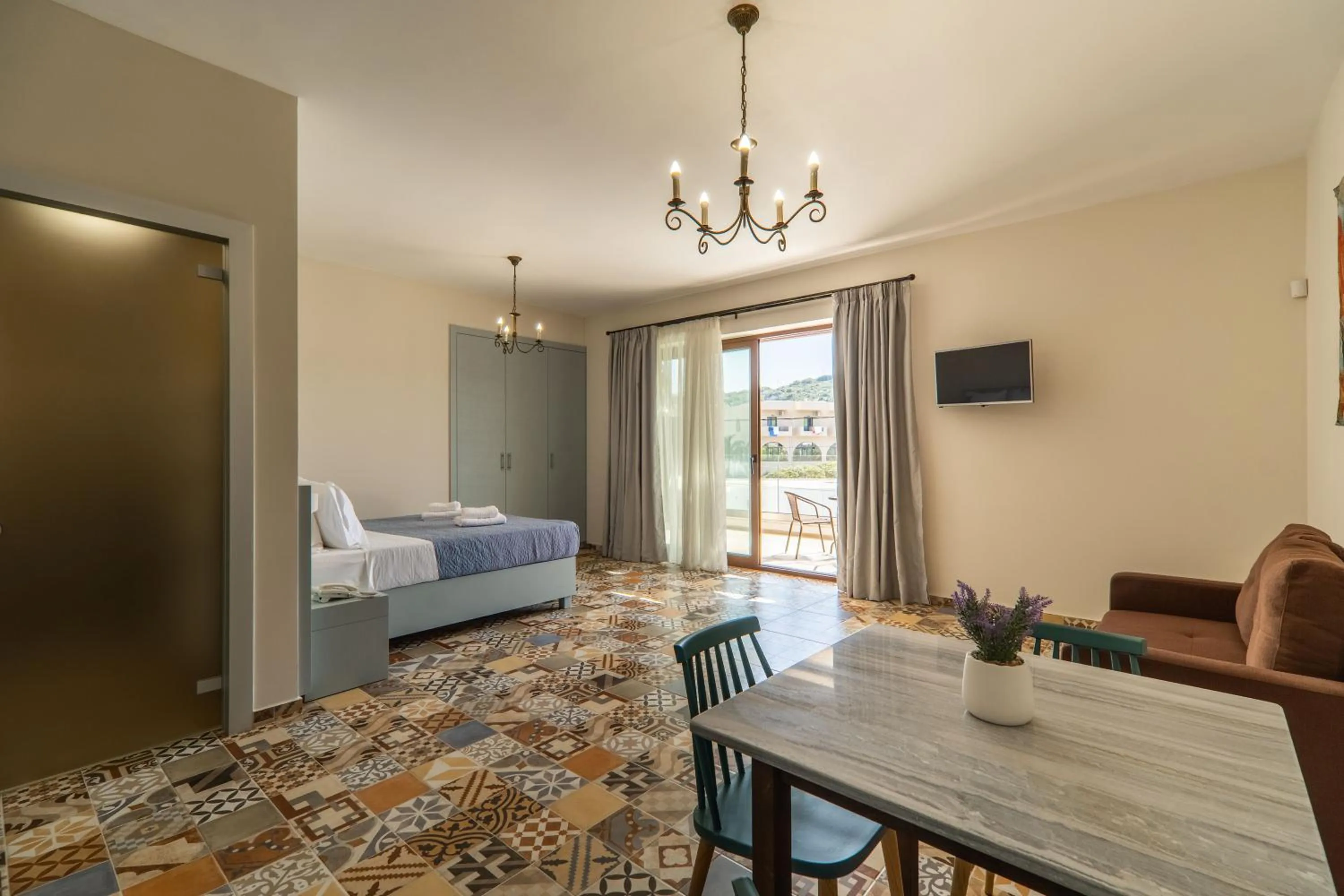 Bed in Altirina Studios