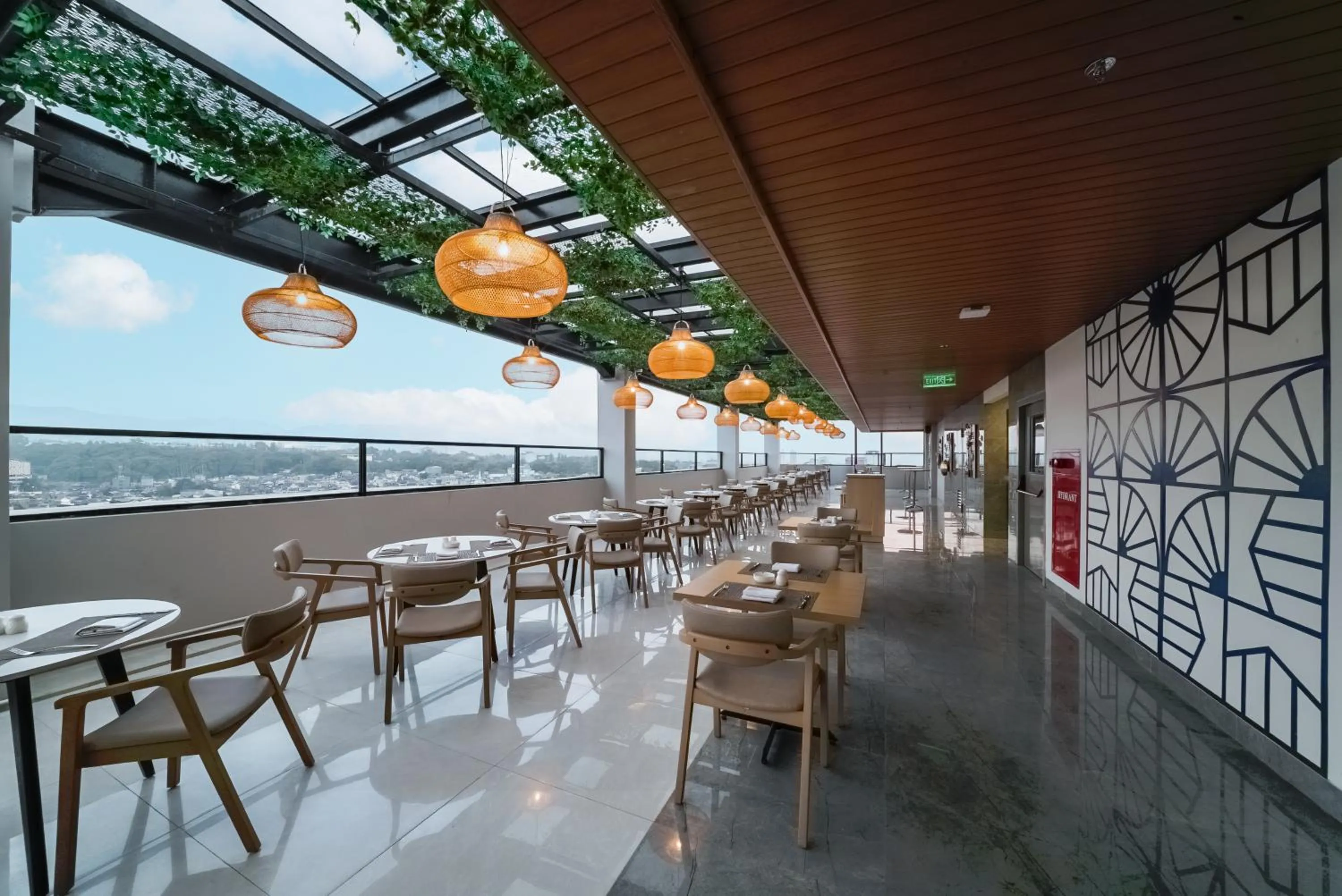 Restaurant/places to eat in Truntum Cihampelas