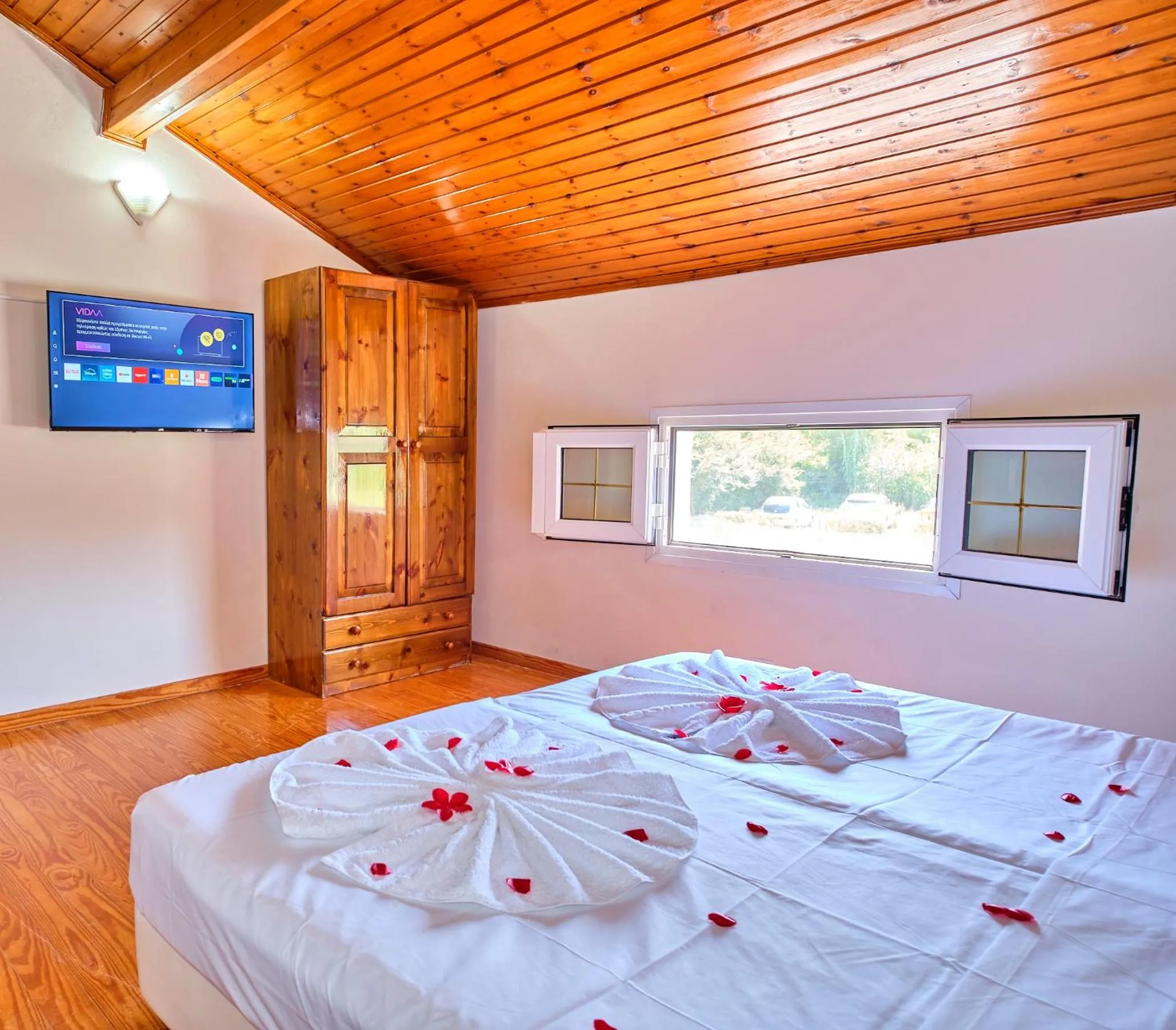 Bed in Sidari Green Oasis by Estia