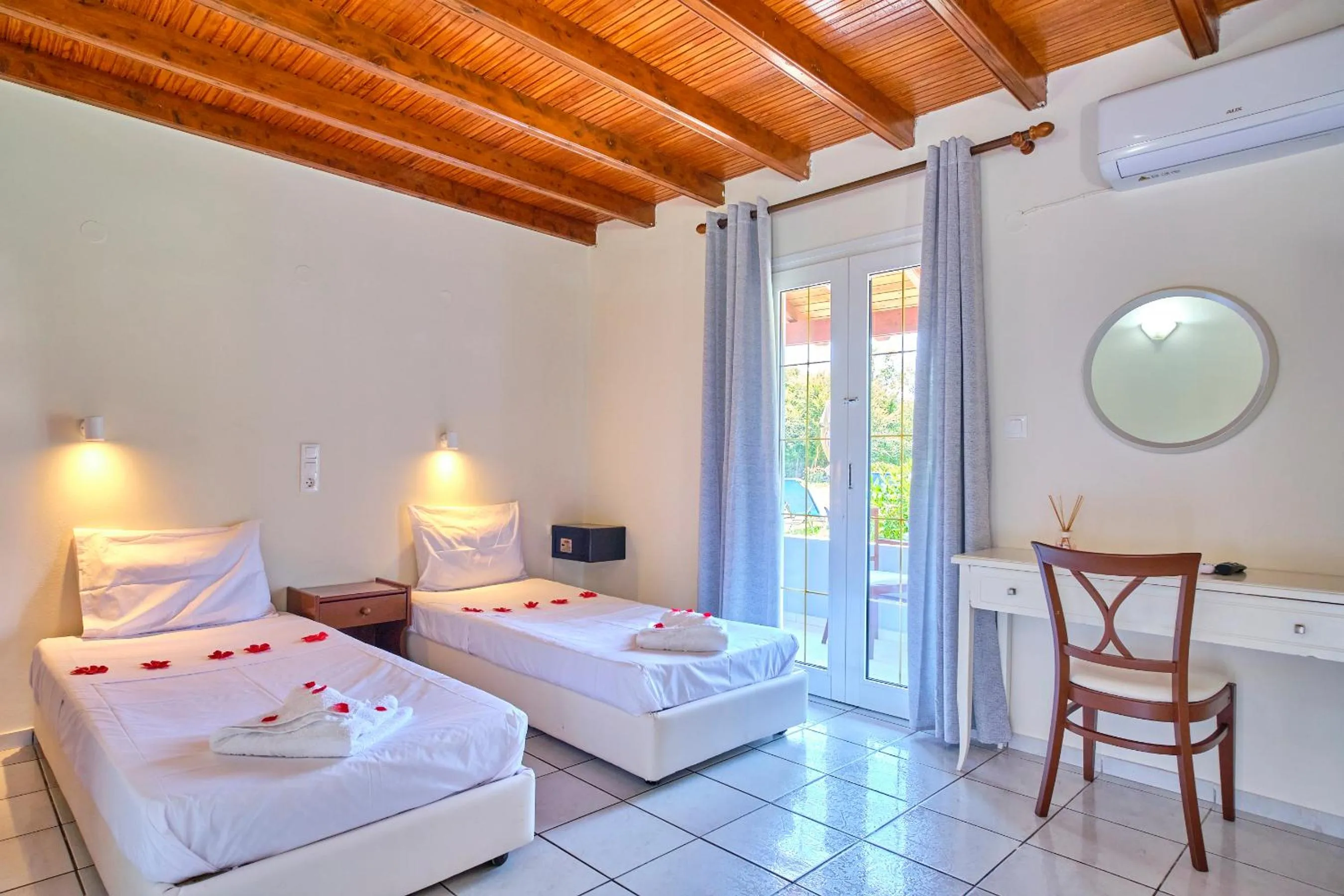 Bed in Sidari Green Oasis by Estia