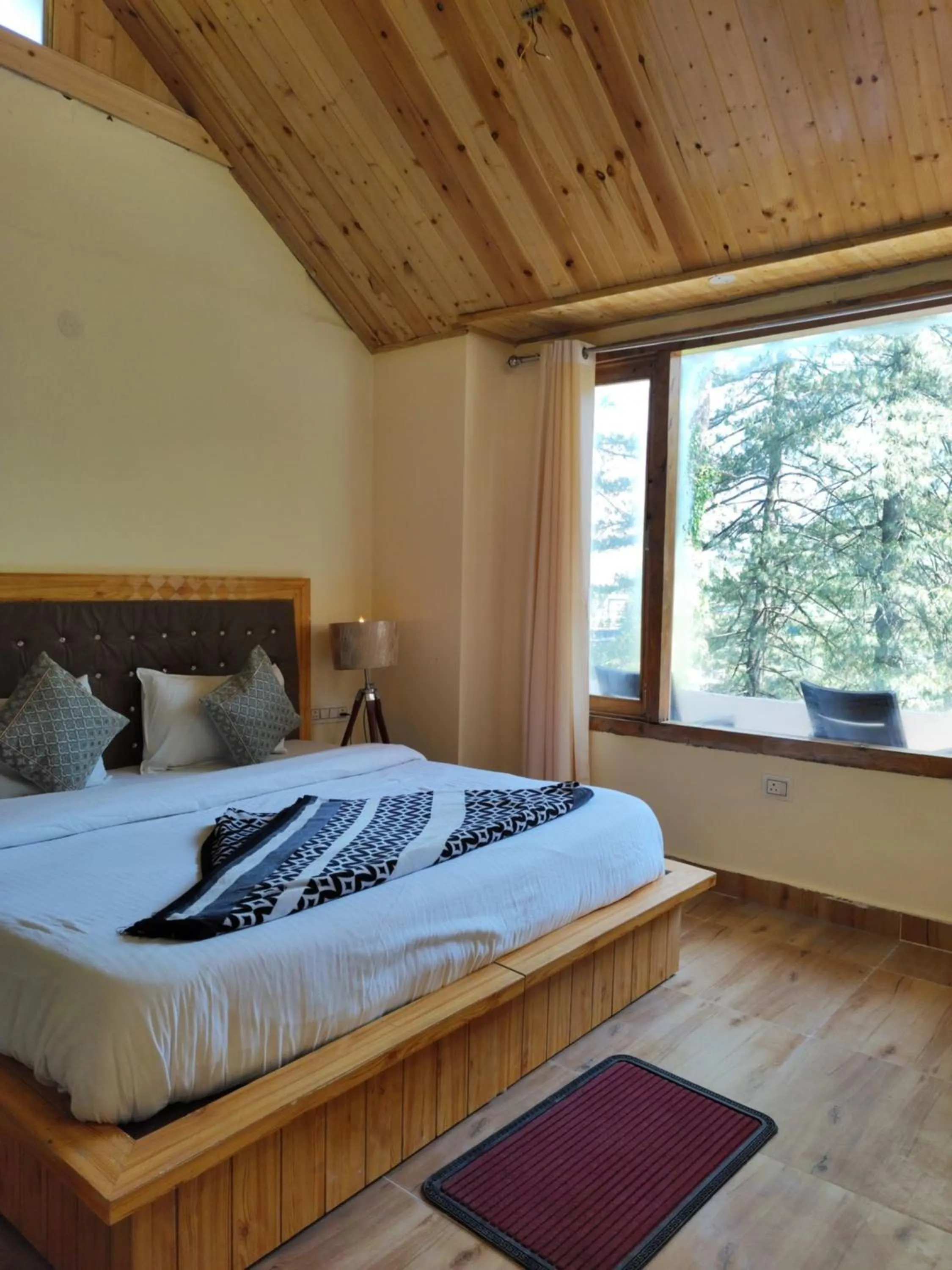 Bed in Majestic View Cottages