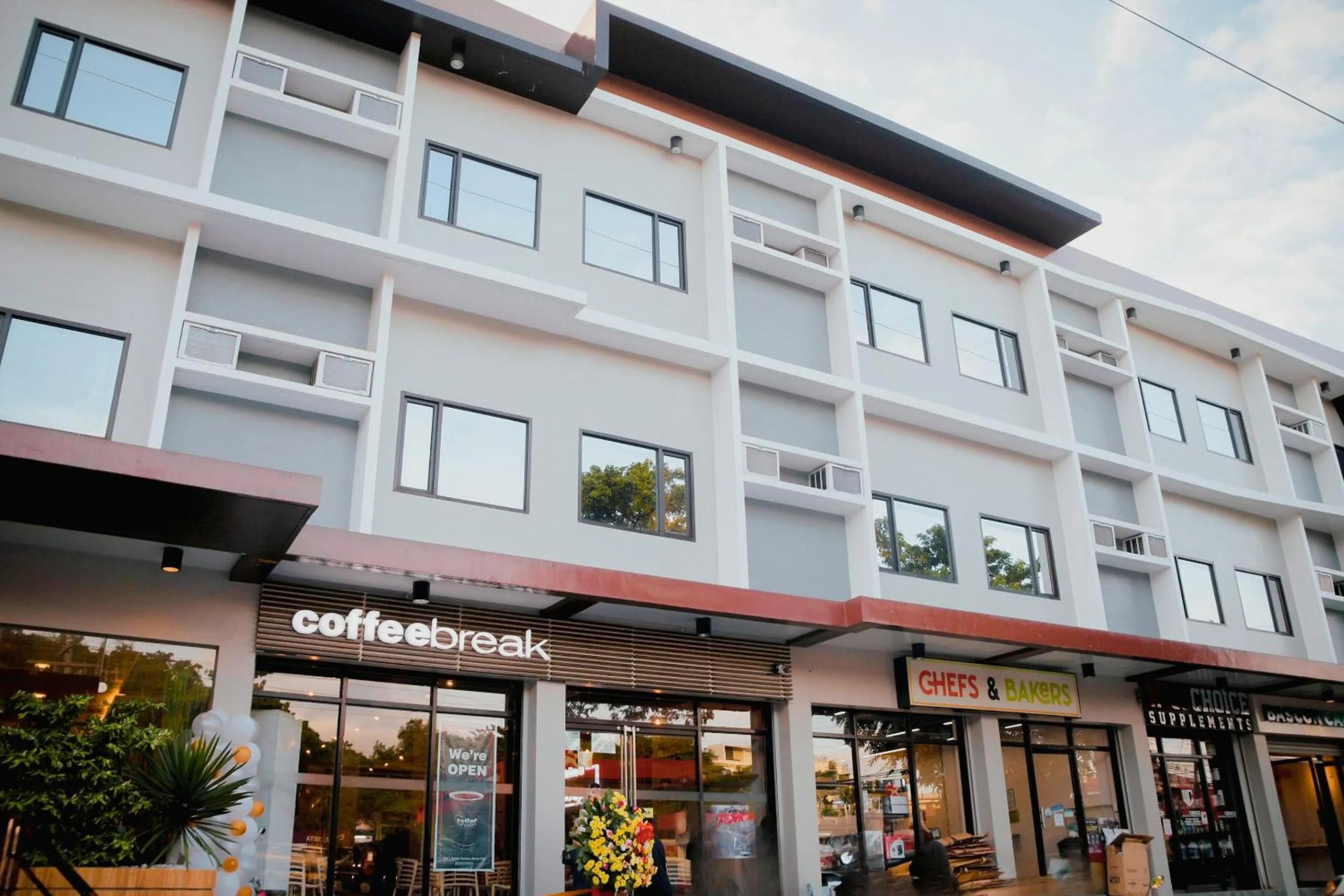 Aura Condotel