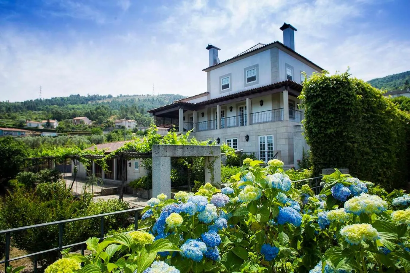 Property building in Casas da Memória