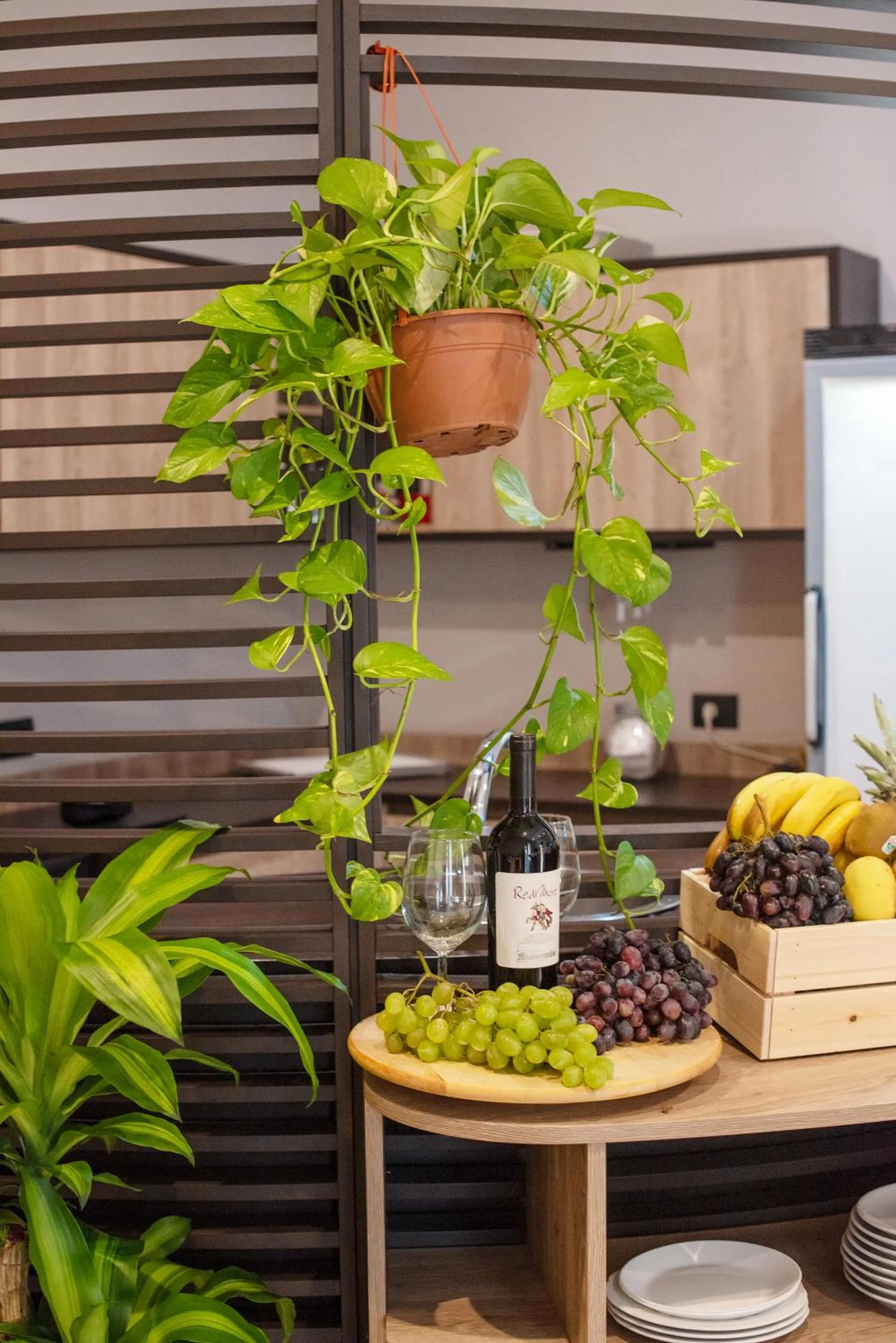 Food in Neapolis Lifestyle