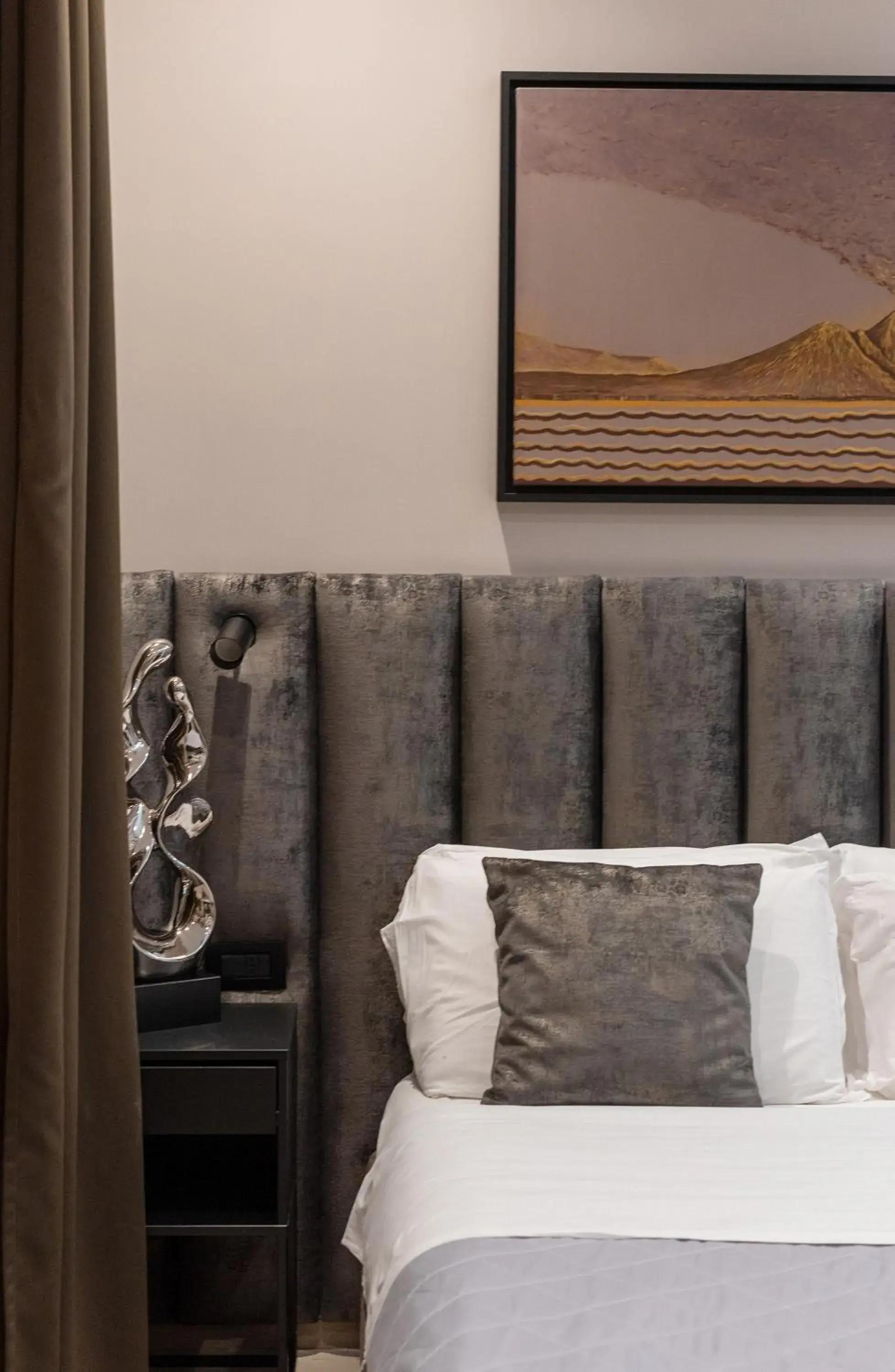 Bed in Neapolis Lifestyle Bed in Neapolis Lifestyle