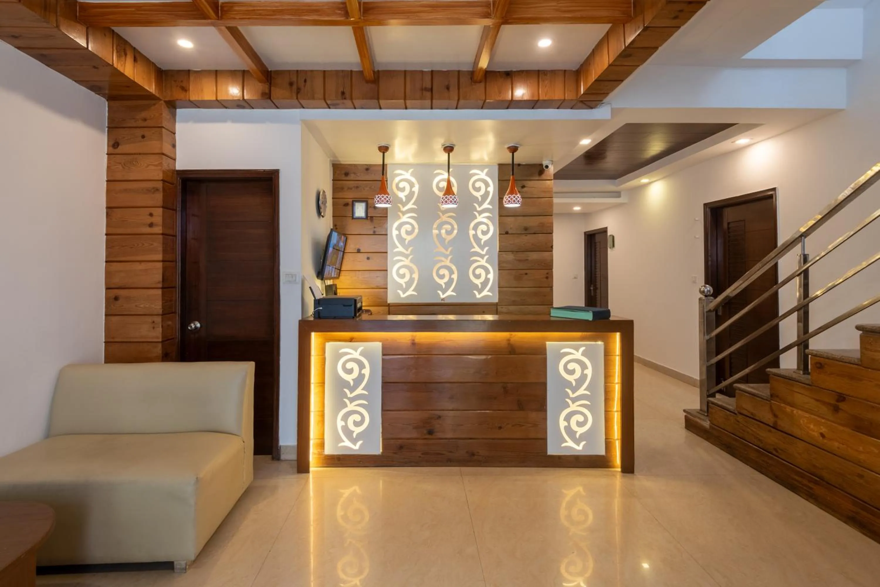 Hotel 30 Degree North Mussoorie - On Mall Road