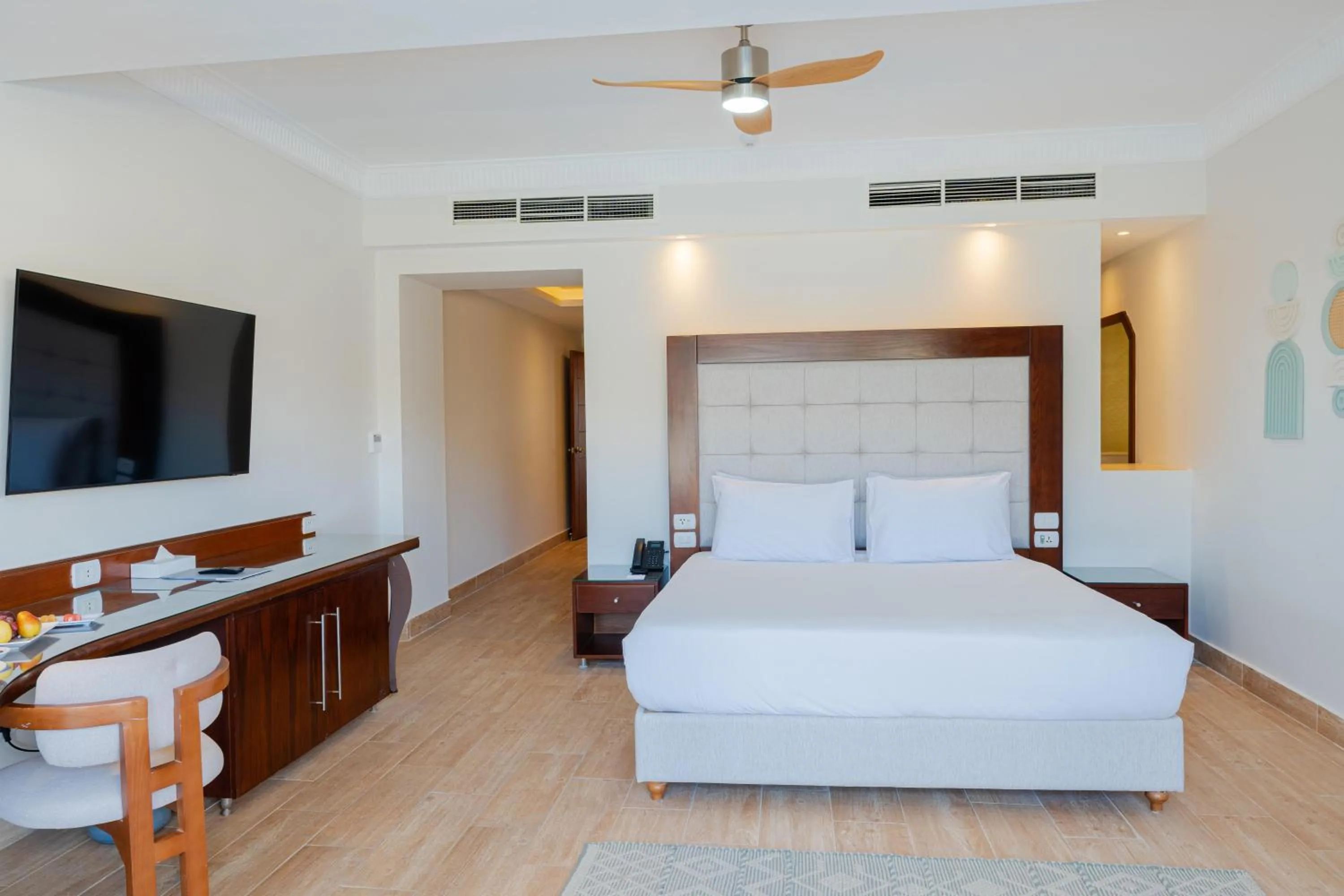 Photo of the whole room, Bed in Diamond Beach by Pearl Resorts