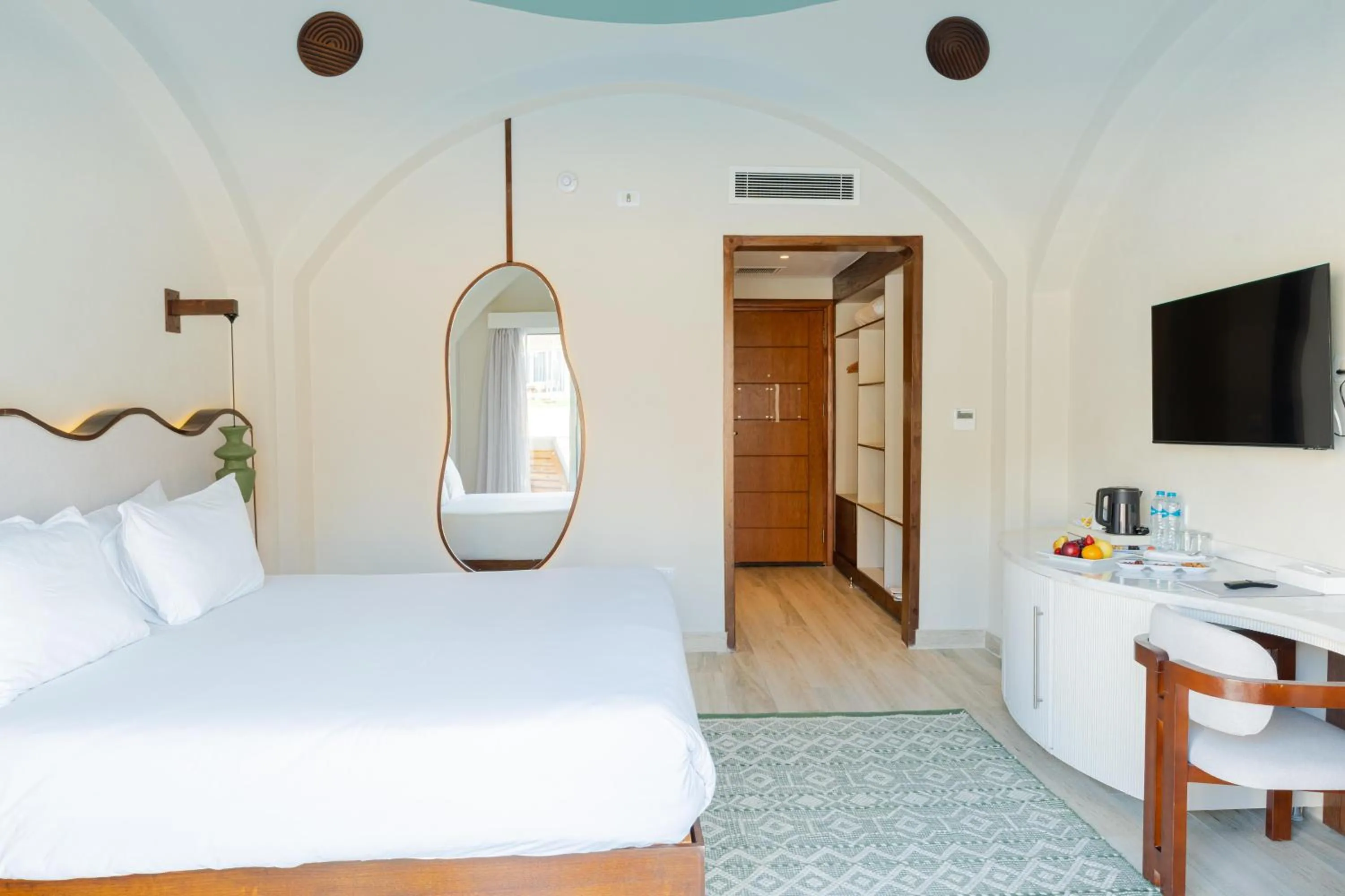 Photo of the whole room, Bed in Diamond Beach by Pearl Resorts