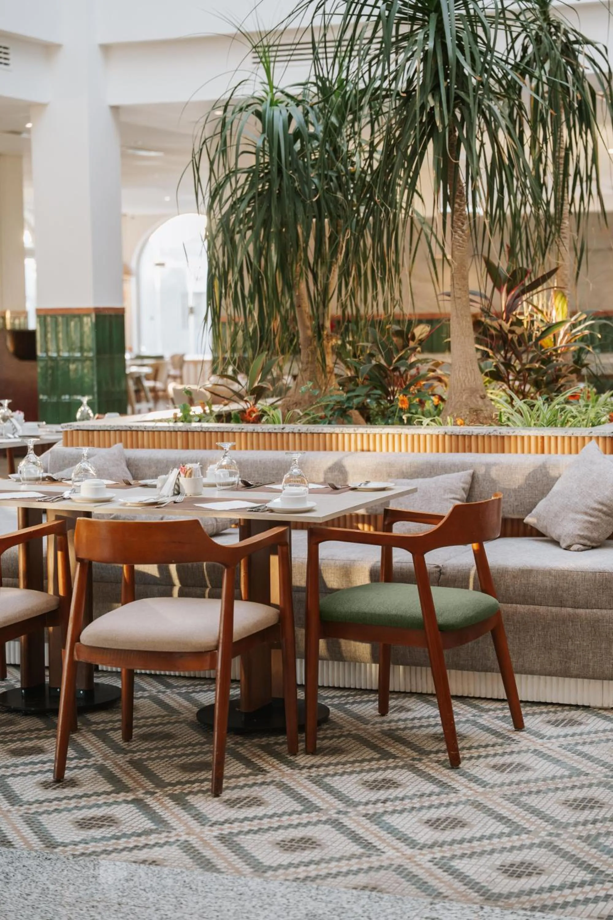 Restaurant/places to eat in Diamond Beach by Pearl Resorts